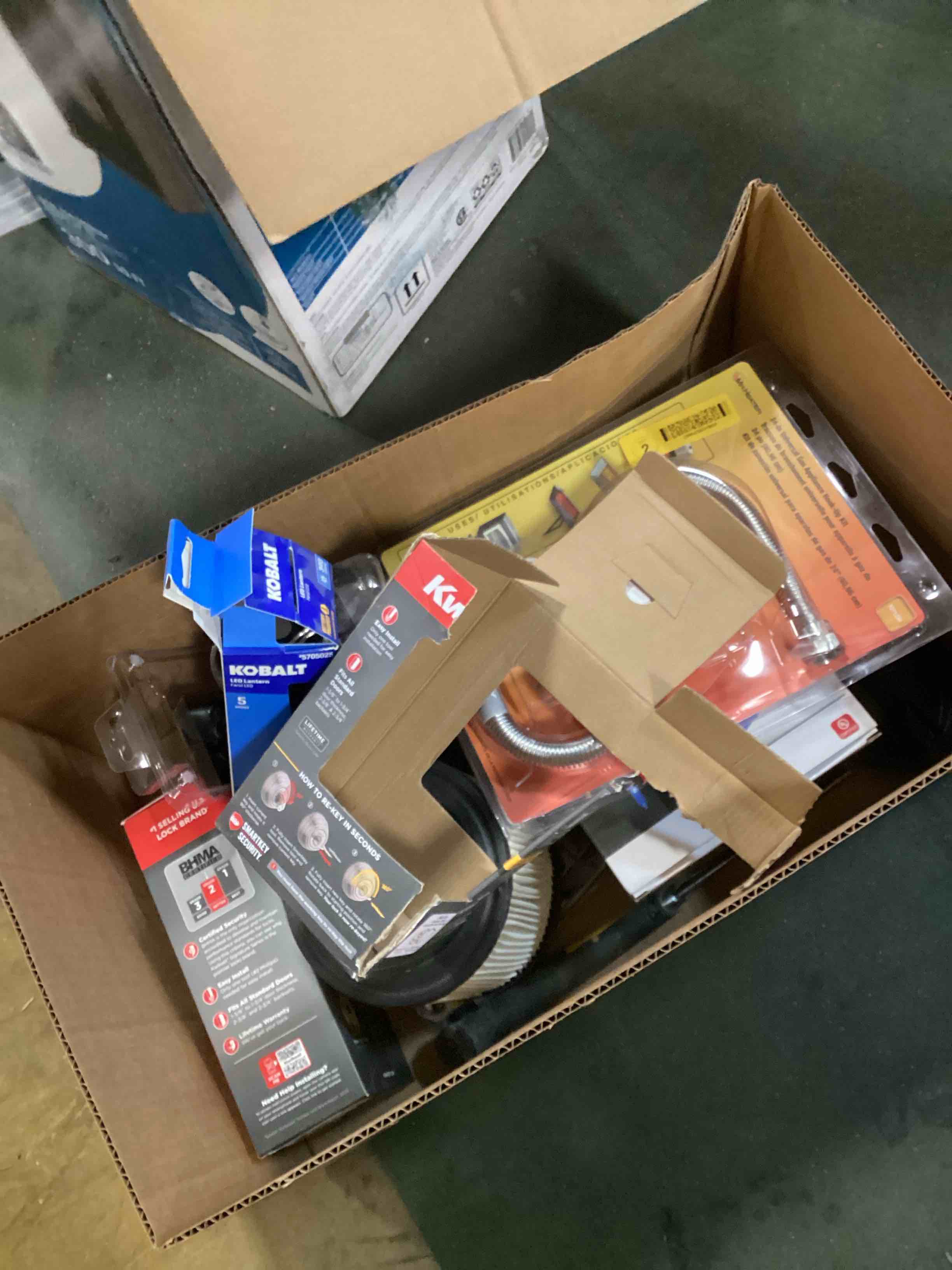 Assorted Home Improvement Lot (Small Tools, Screw, Home Accessories, etc.)