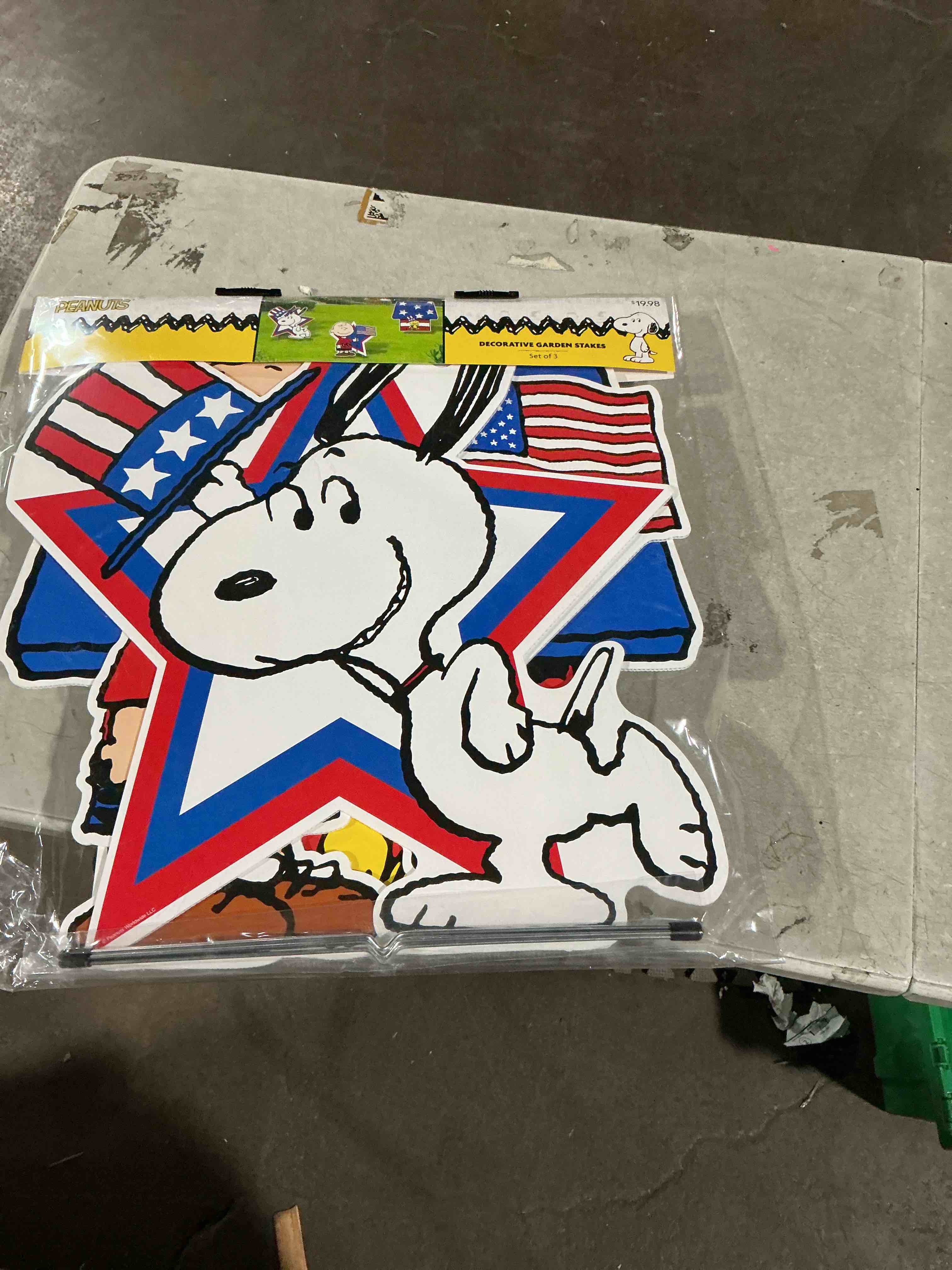 decorative garden stakes Charlie Brown