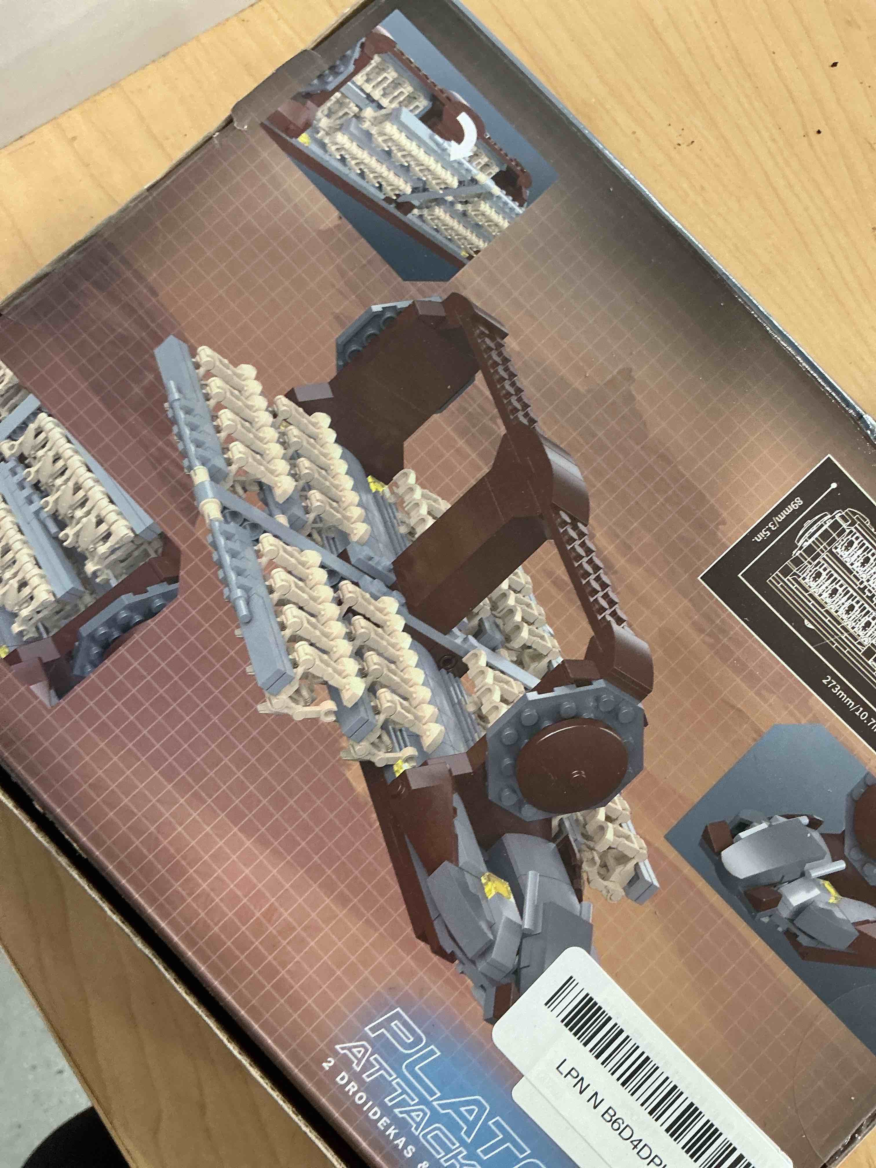 Condition photo showing Good Condition for battle army clone platoon attack craft building set, 537 pieces with 32 battle soldiers and 2 droideka, troop carrier building toys gift for star fans and men