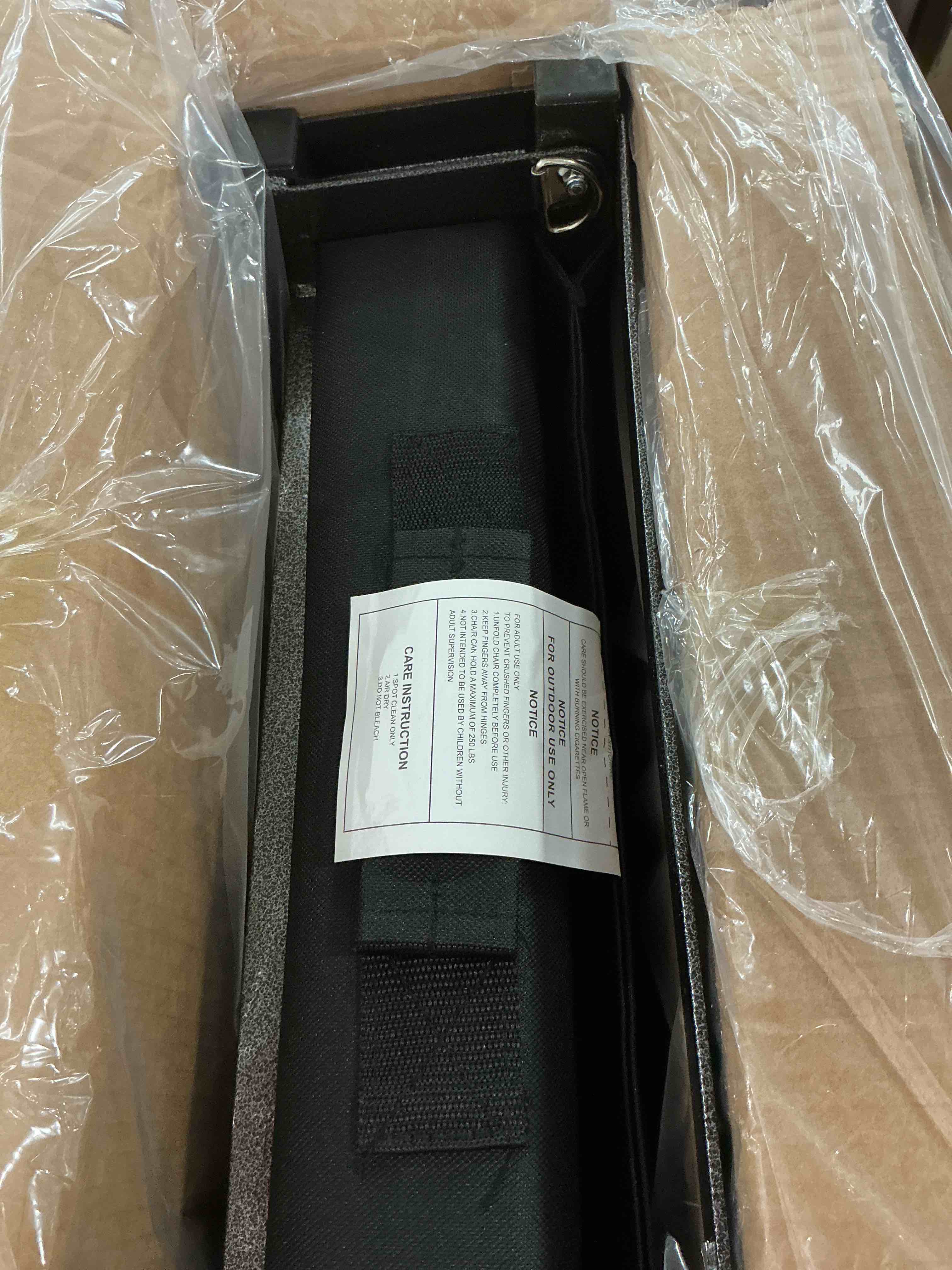 Condition photo showing New/Like New for SPORT BEATS Stadium Seats with Back Support Bleacher Chairs with Back and Cushion Thick Padded Bleacher Seats Includes Shoulder Strap Black 1pc Regular - 17" W x 12" D x 16.5" H Regular - 17"W x 12"D x 16.5"H Black 1