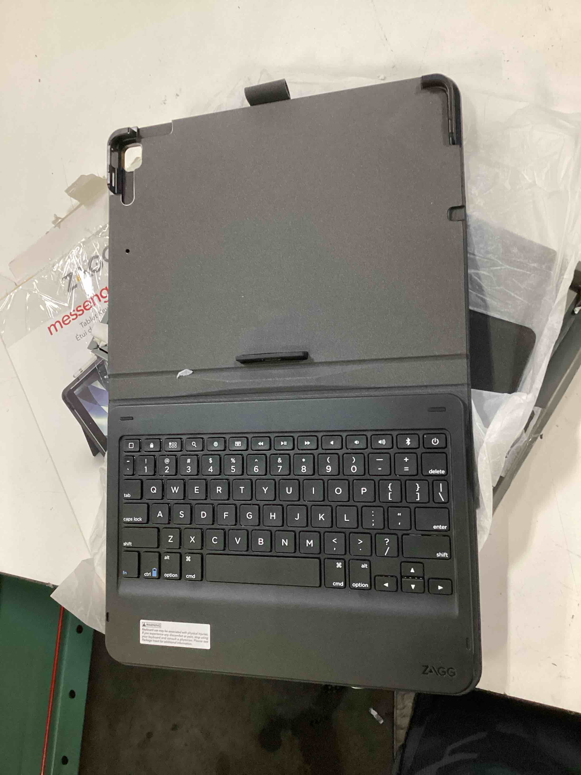 Condition photo showing Good Condition for zagg - messenger folio 2 - tablet keyboard & case for 10.2-inch ipad, 10.5-inch ipad/air 3