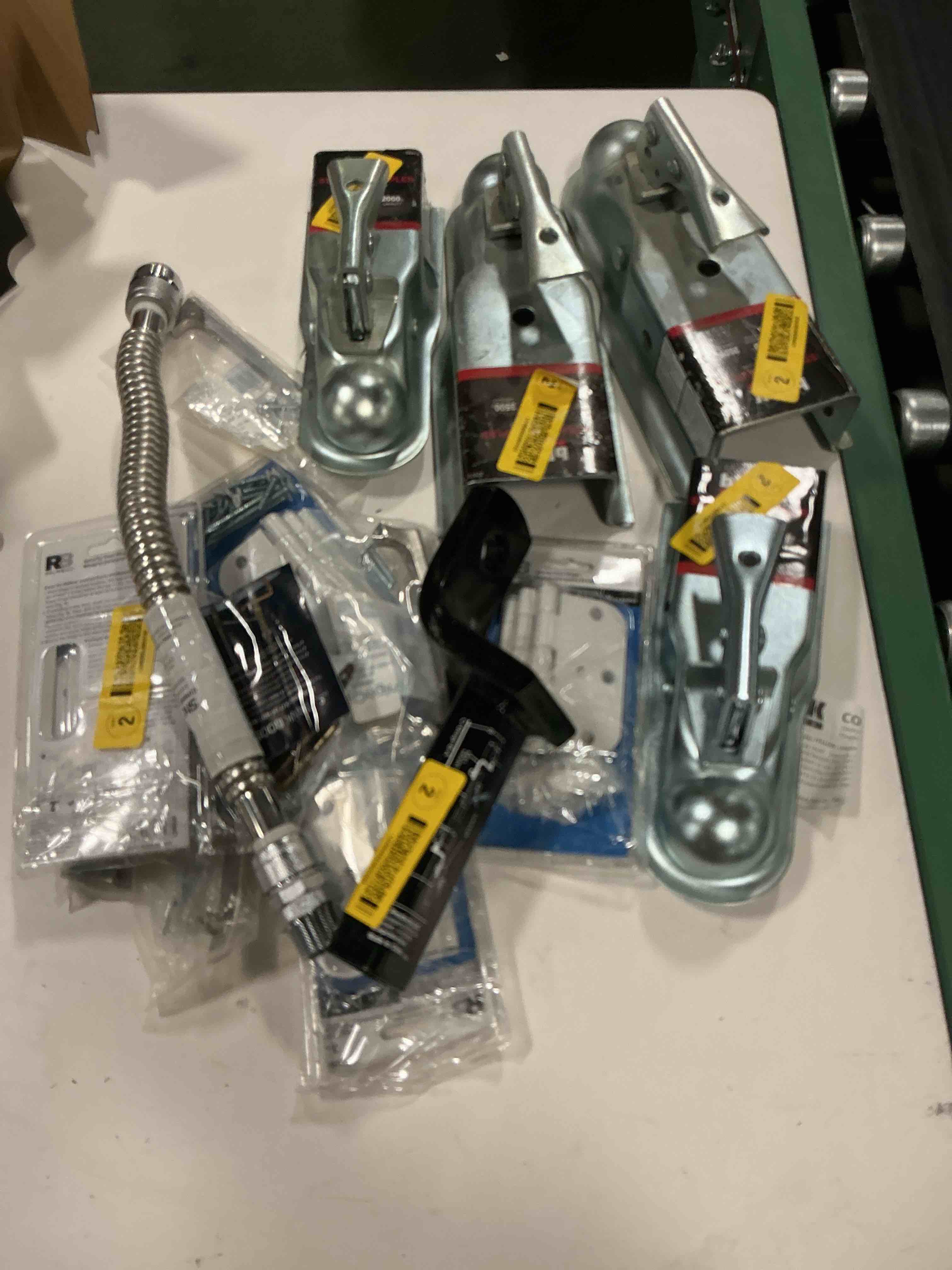 Condition photo showing Good Condition for Assorted Home Improvement Lot (Small Tools, Screw, Home Accessories, etc.)