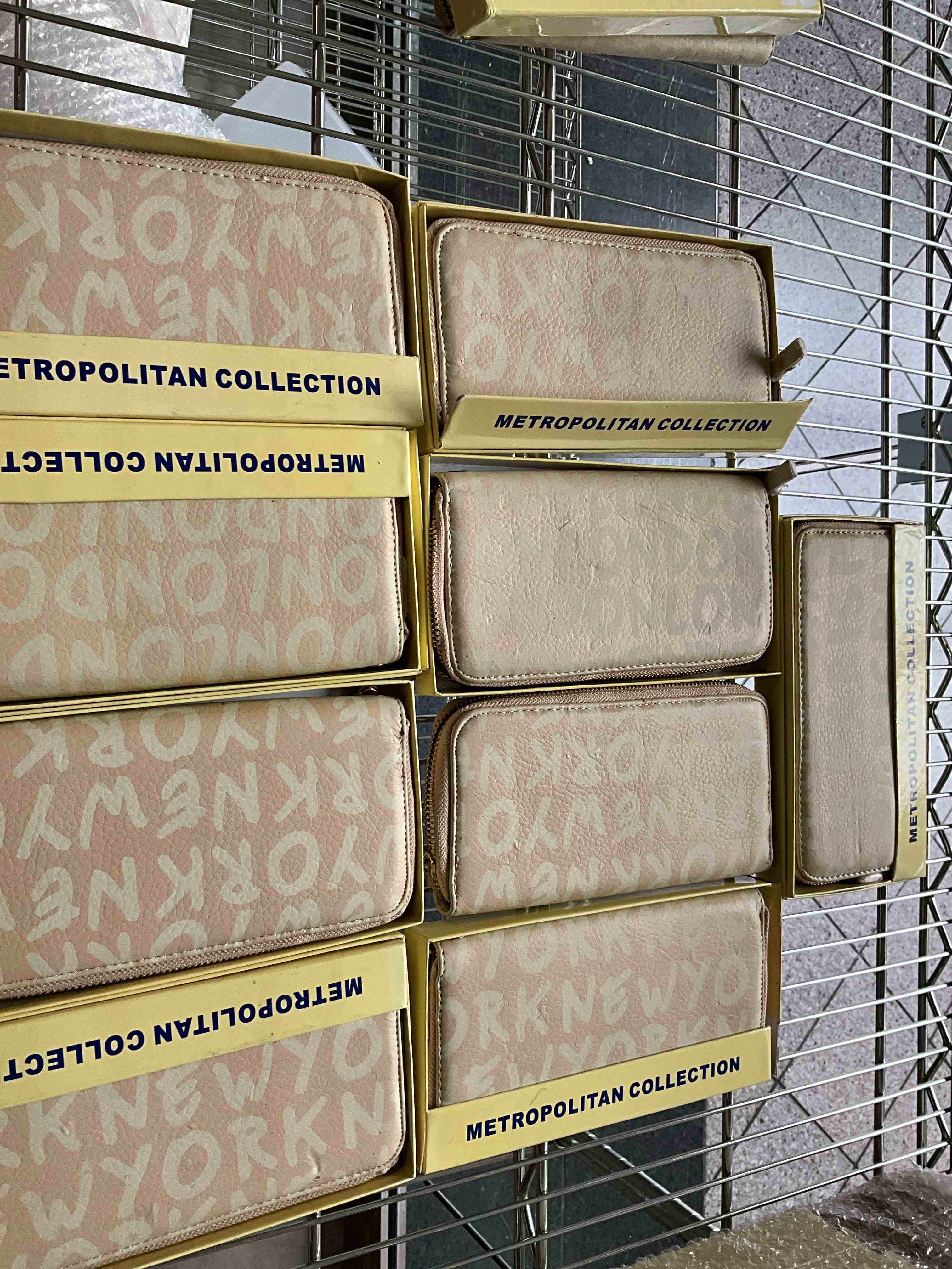 Metropolitan Women Wallet Collection 9pc