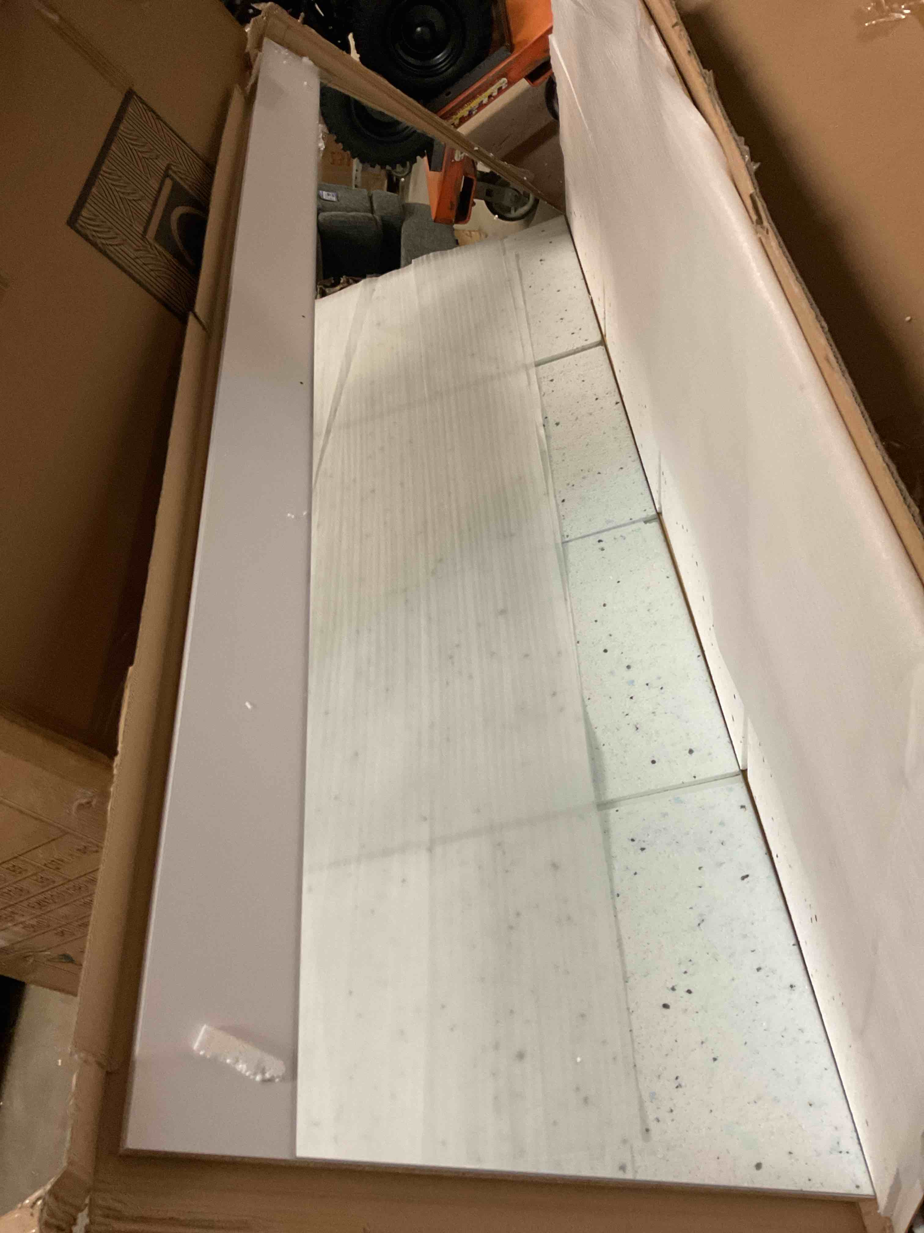 mirror door white 59” 