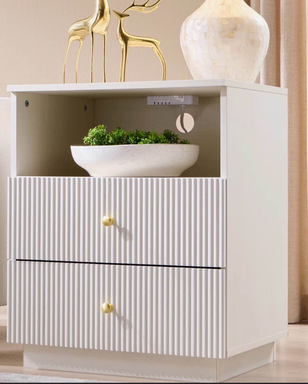 Aberdeen Fluted Night Stand with Charging Station, 21.65" Nightstand