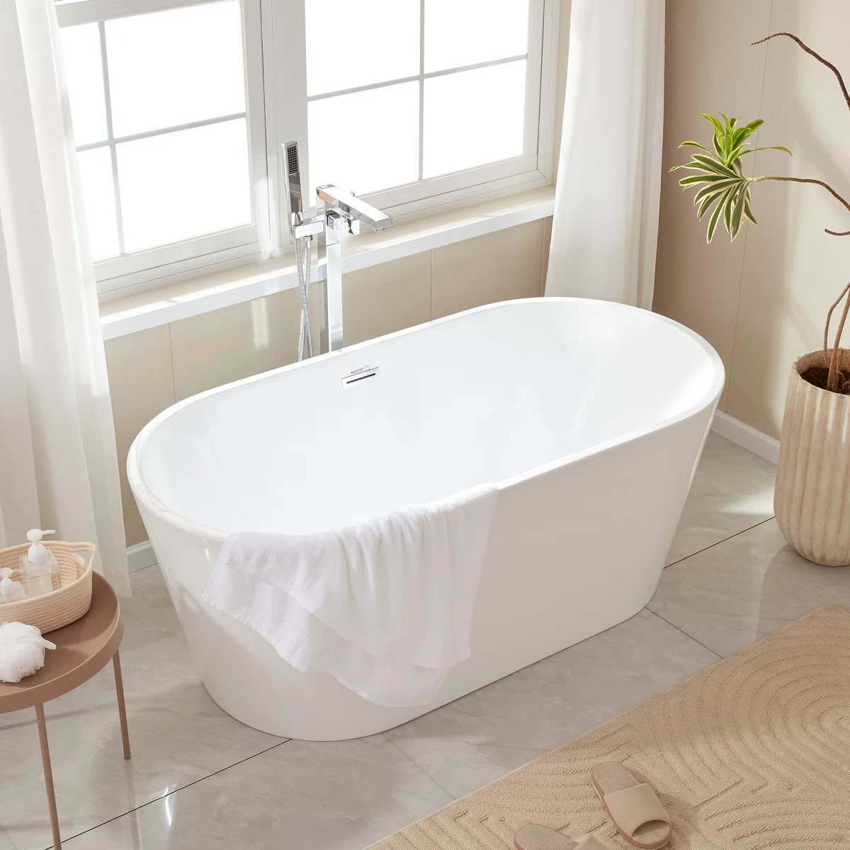 Freestanding Acrylic Bathtub