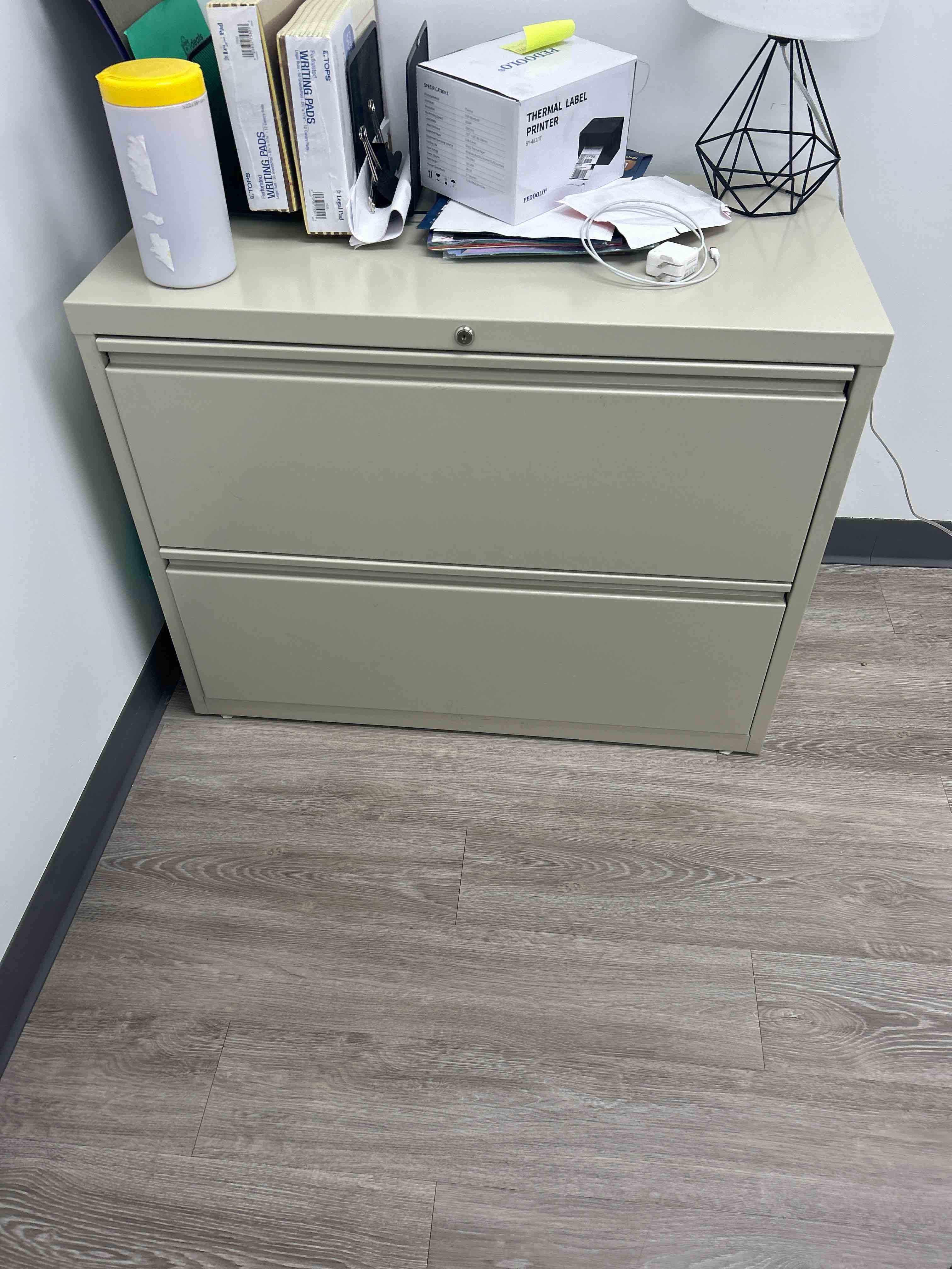 2 drawer file cabinet 36x29x28