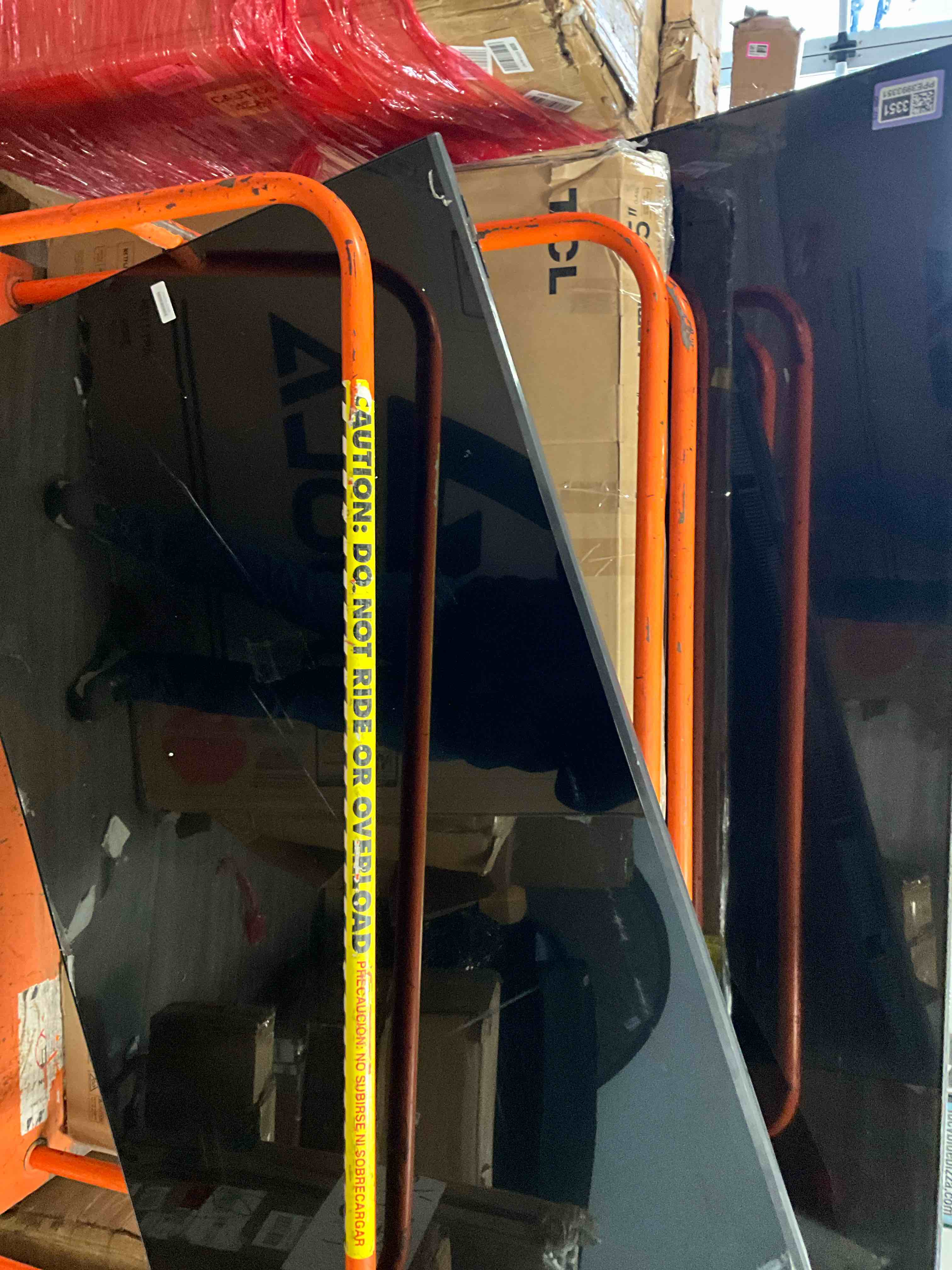 3 TV (TCL, SAMSUNG) for pieces