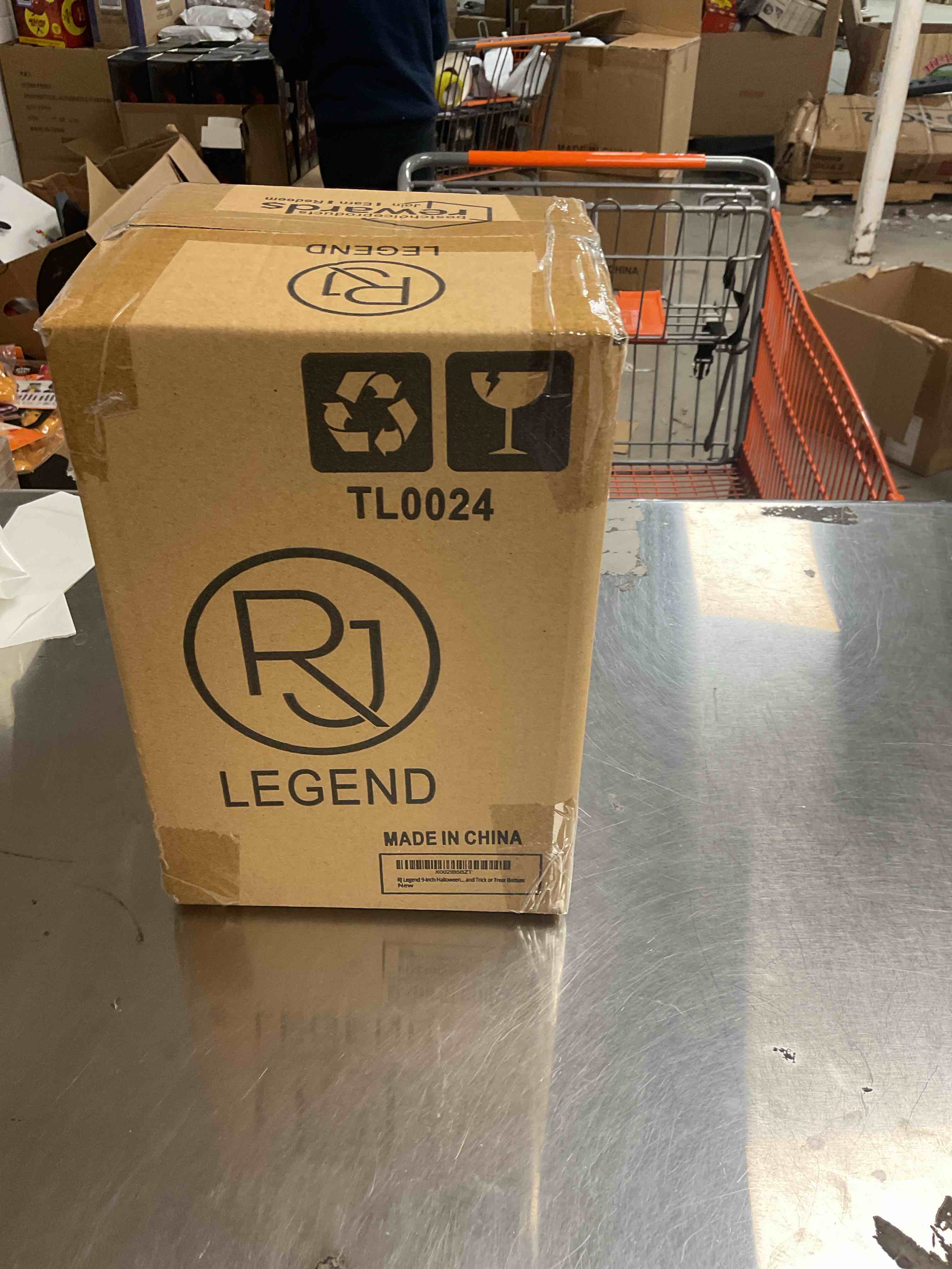 https://s3.amazonaws.com/lotting-images-prod/bidfta/PPE3985347_1765915266115.jpeg