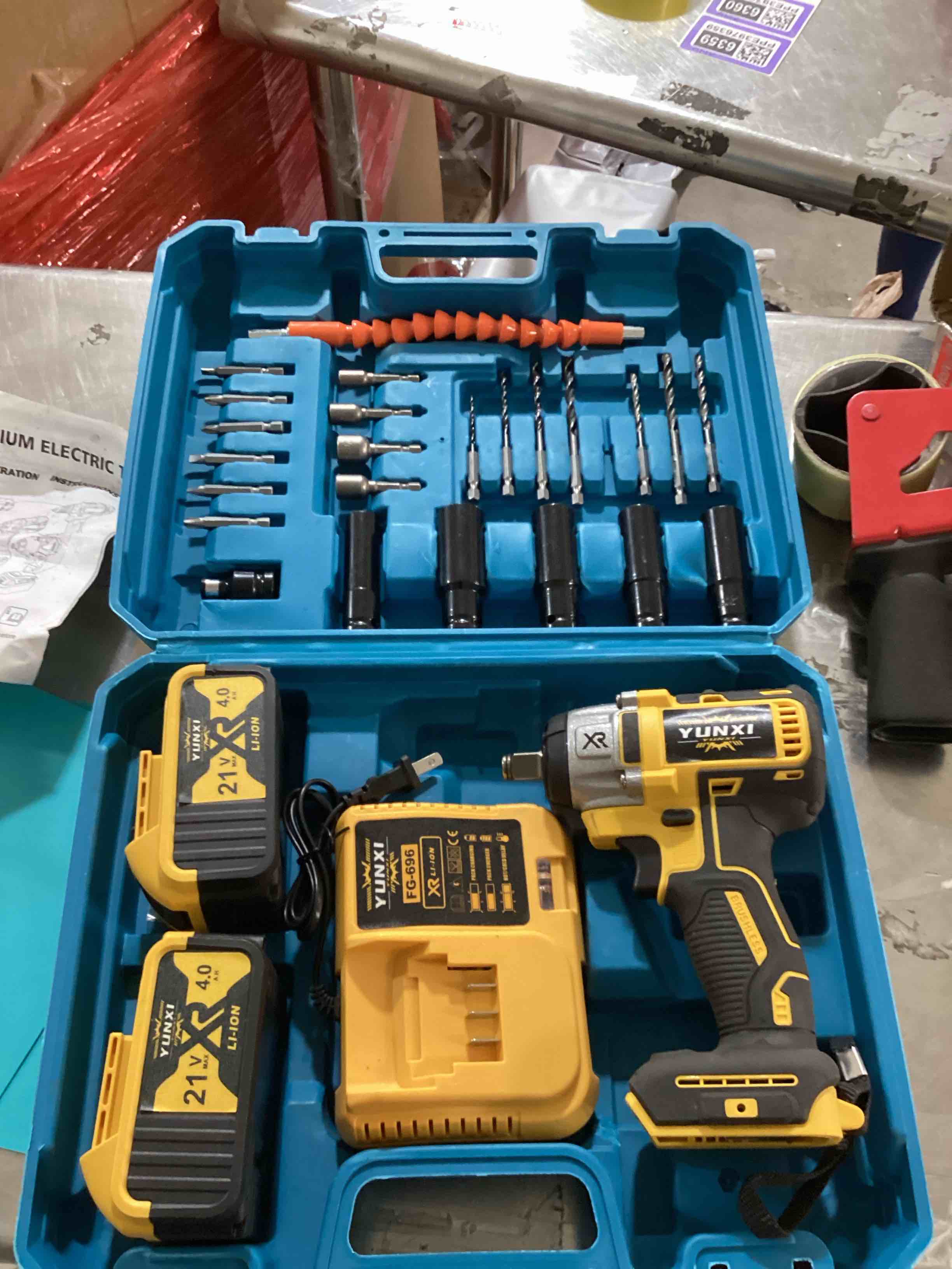 Yunxi drill an impact set