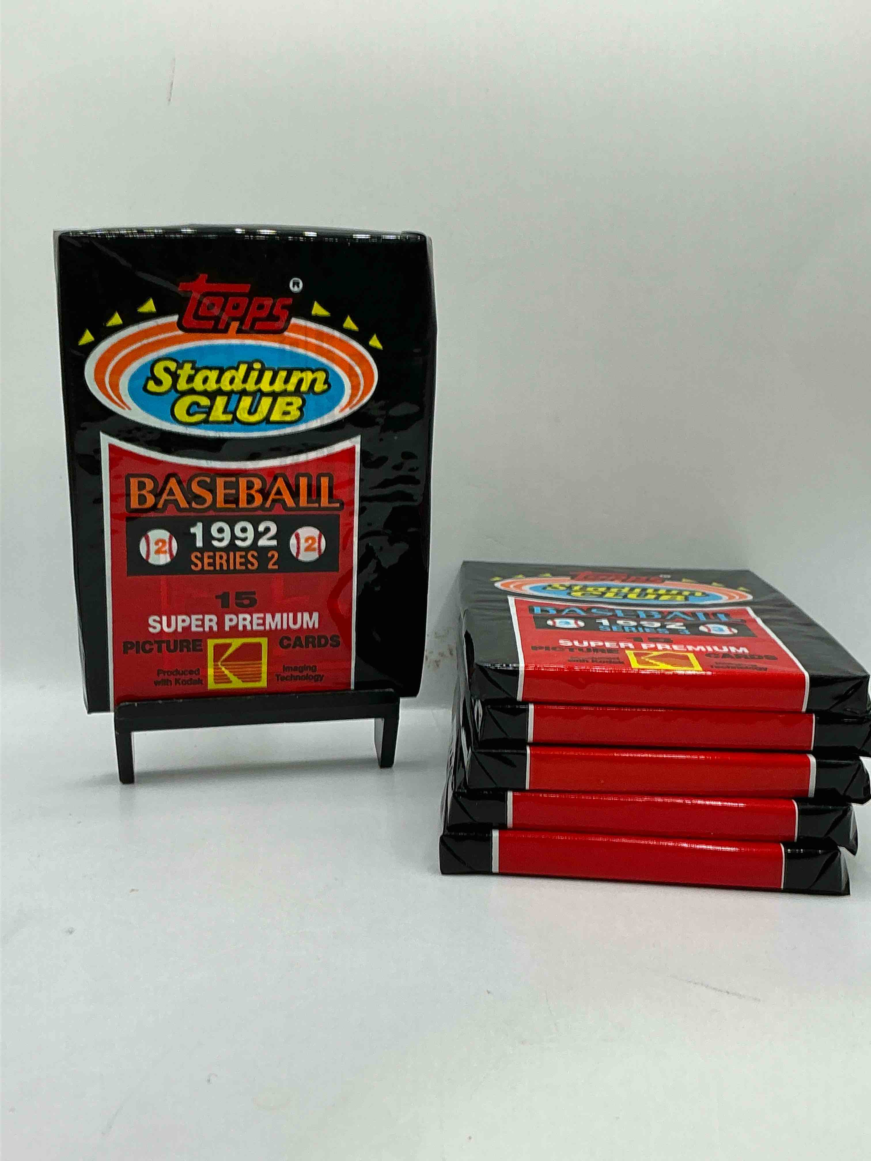 ken griffey jr!? frank thomas!? baseball insanity! 1992 topps stadium club baseball series ii unopened packs, direct from box! 15 premium baseball cards in each pack! search for griffey jr, nolan ryan, frank thomas & so much more!search for 1980's stars & hall of famers!