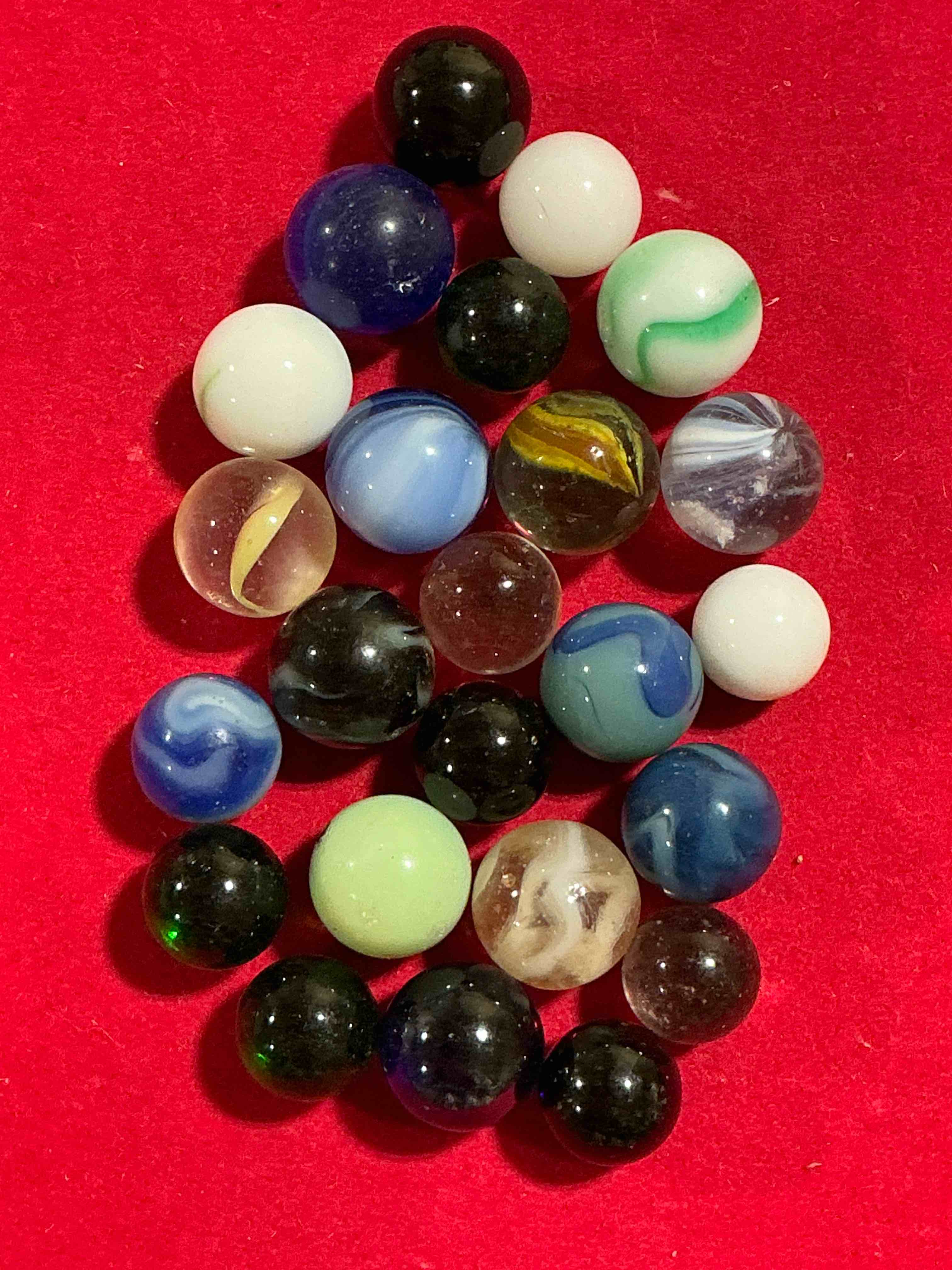 antique glass marbles! genuine stunning marbles lot, all marbles made between the years 1925-1965 & made with uranium! many are great depression era & even earlier! gorgeous, authentic pieces of history!  