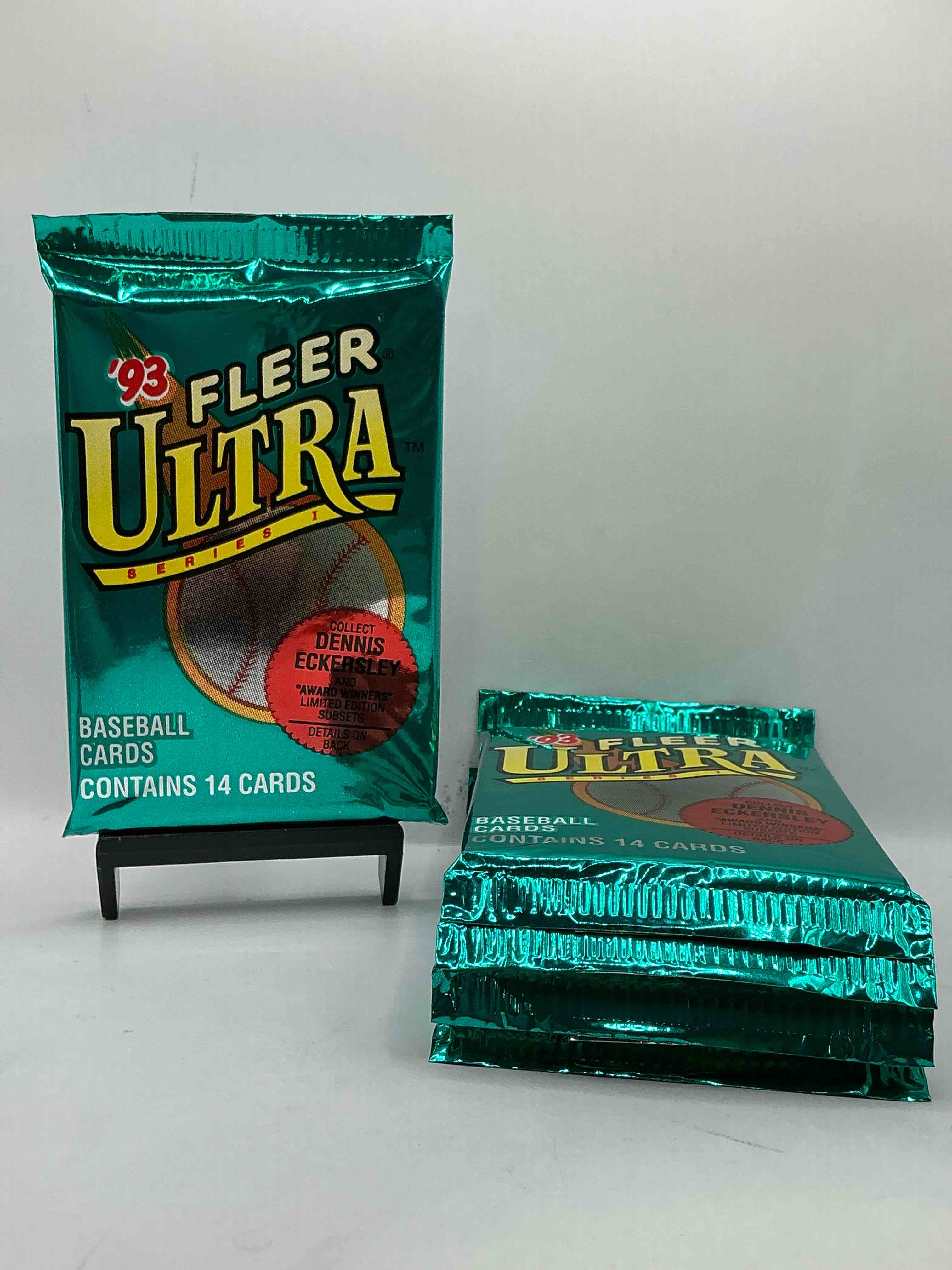Dennis Eckersley Limited Edition Subsets!? 1993 Fleer Ultra Baseball Card Packs!Search For Legends & Rare Subsets Look For Ken Griffey Jr, Nolan Ryan, Don Mattingly & More!