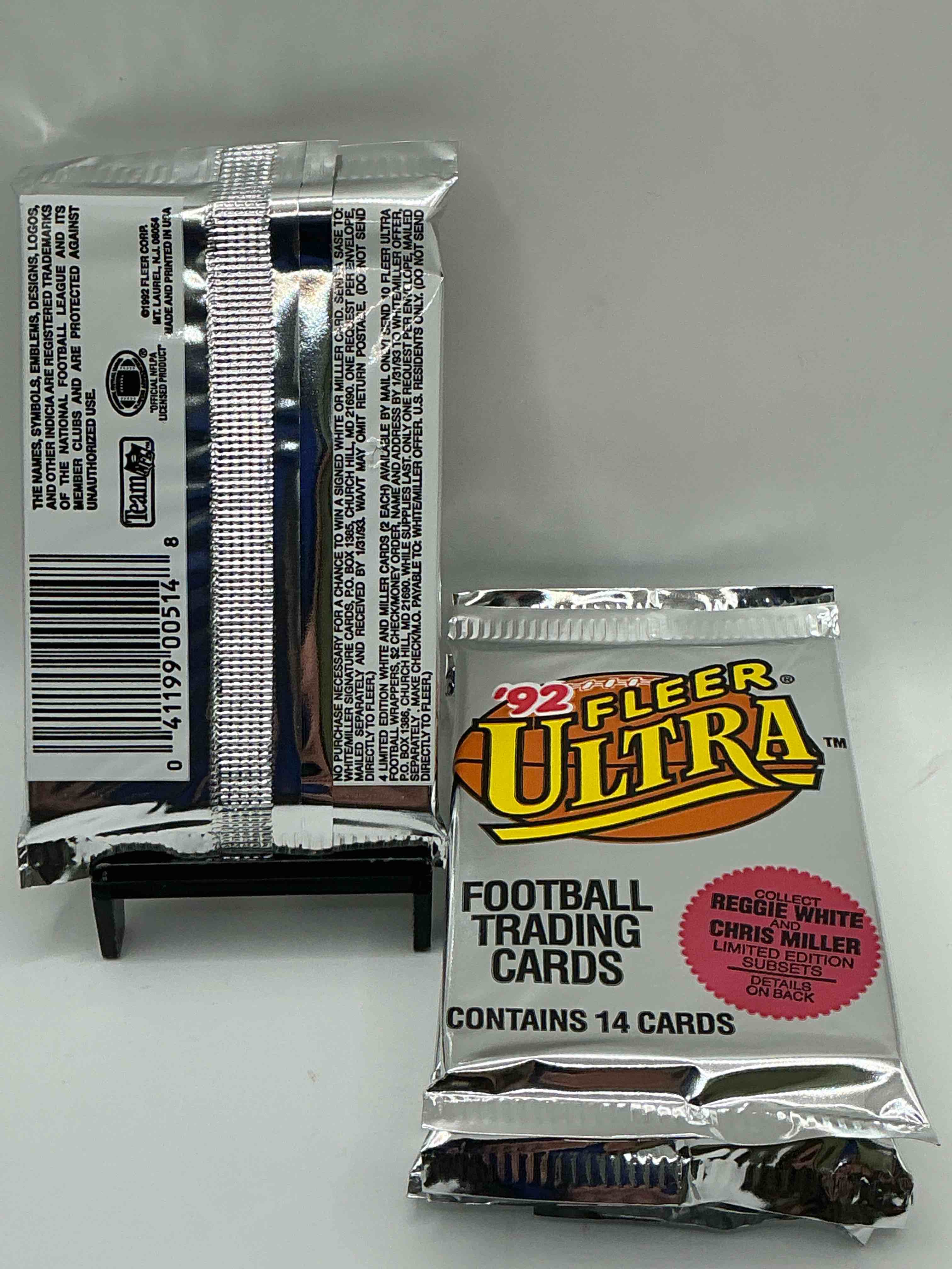 Condition photo showing New/Like New for 1992 fleer ultra football unopened packs, straight from box! search for awesome cards from barry sanders, emmitt smith, brett favre & other 80's & early 90's stars! also, search for mark rypien performance highlights cards!