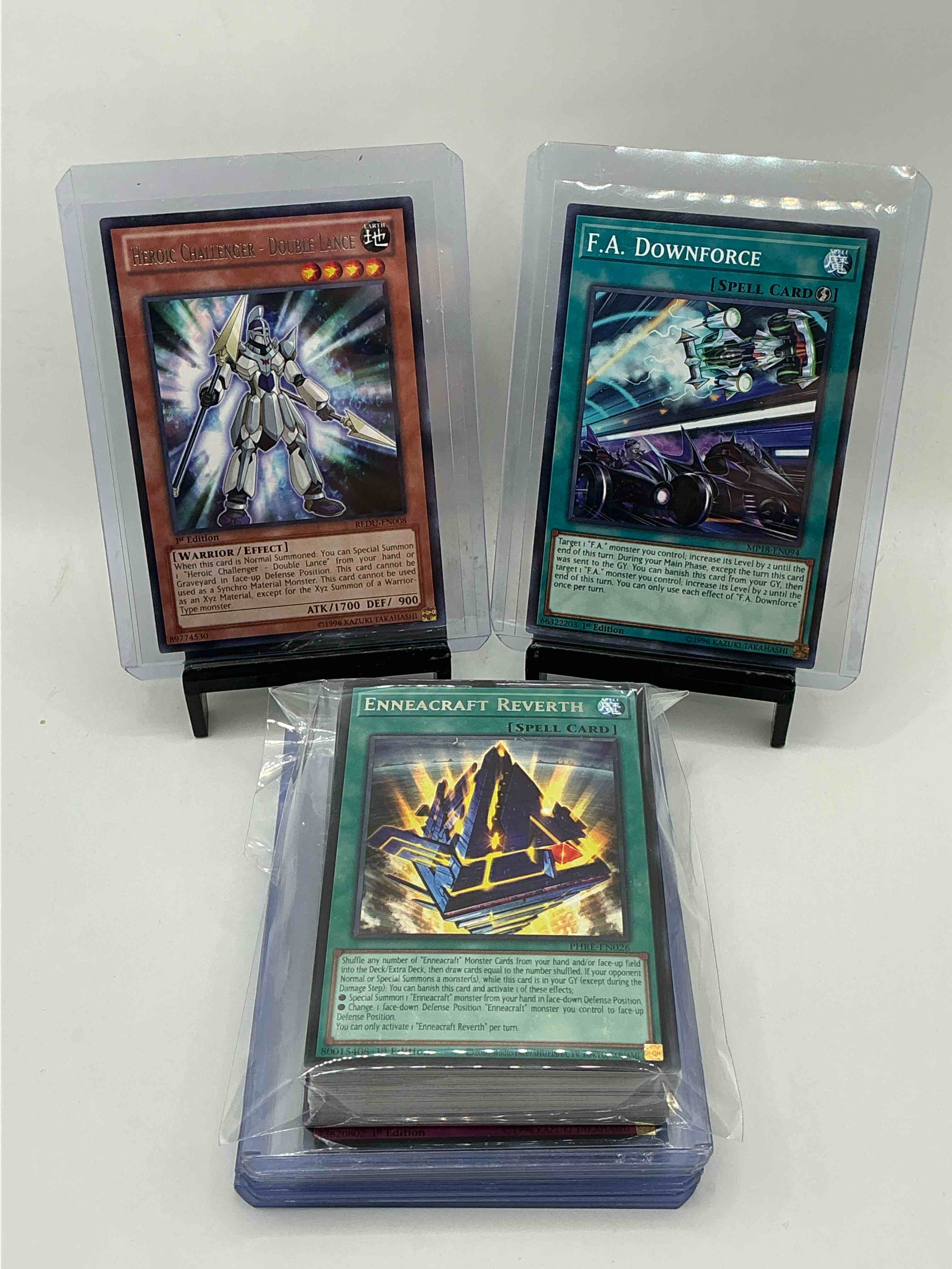 yu-gi-oh 50 card lot! join the craze of yu-gi-oh with these awesome cards! this 50 card lot includes the big three yu-gi-oh category cards, monsters, spells & traps! this 50 card lot includes some of all three! wow! perfect time to start collecting! 