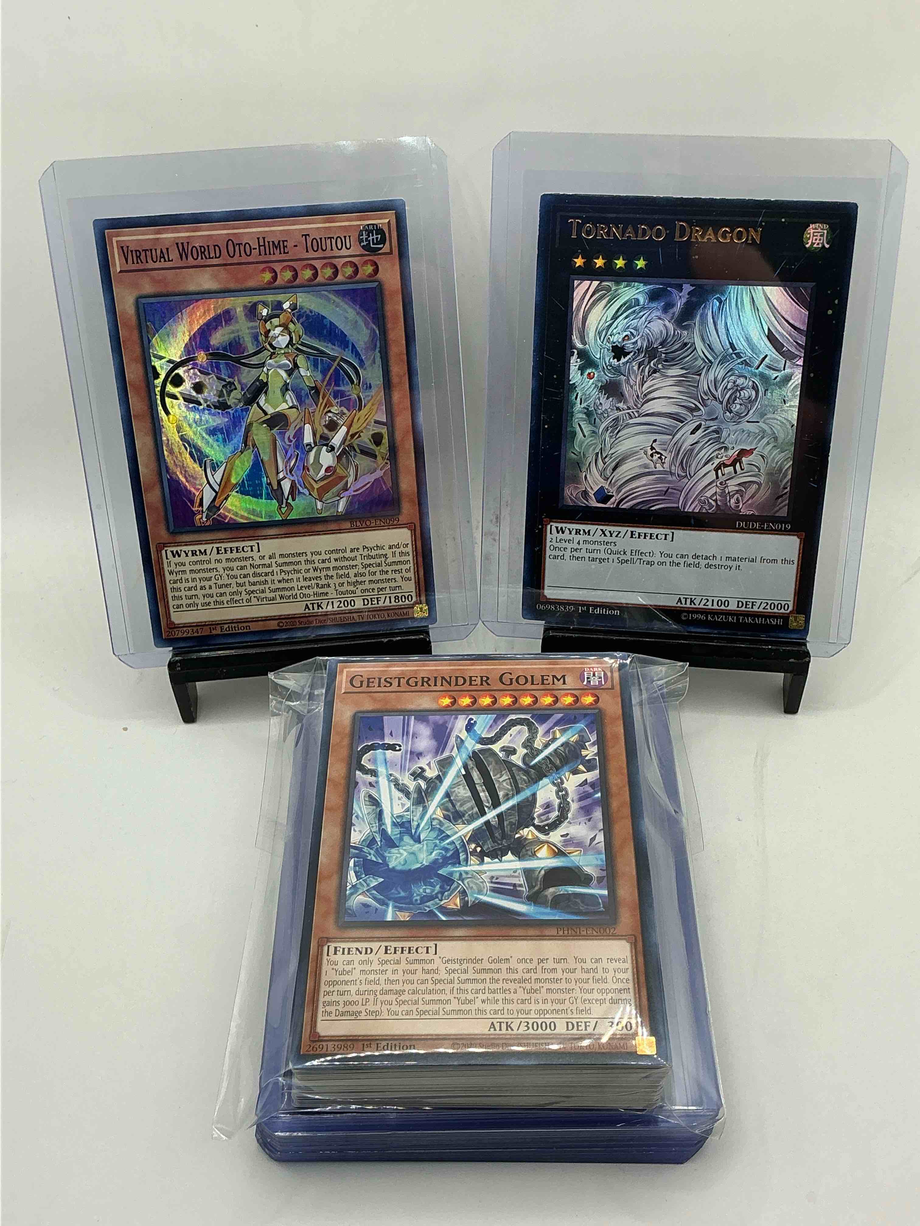 yu-gi-oh 50 card lot! join the craze of yu-gi-oh with these awesome cards! this 50 card lot includes the big three yu-gi-oh category cards, monsters, spells & traps! this 50 card lot includes some of all three! wow! perfect time to start collecting! 