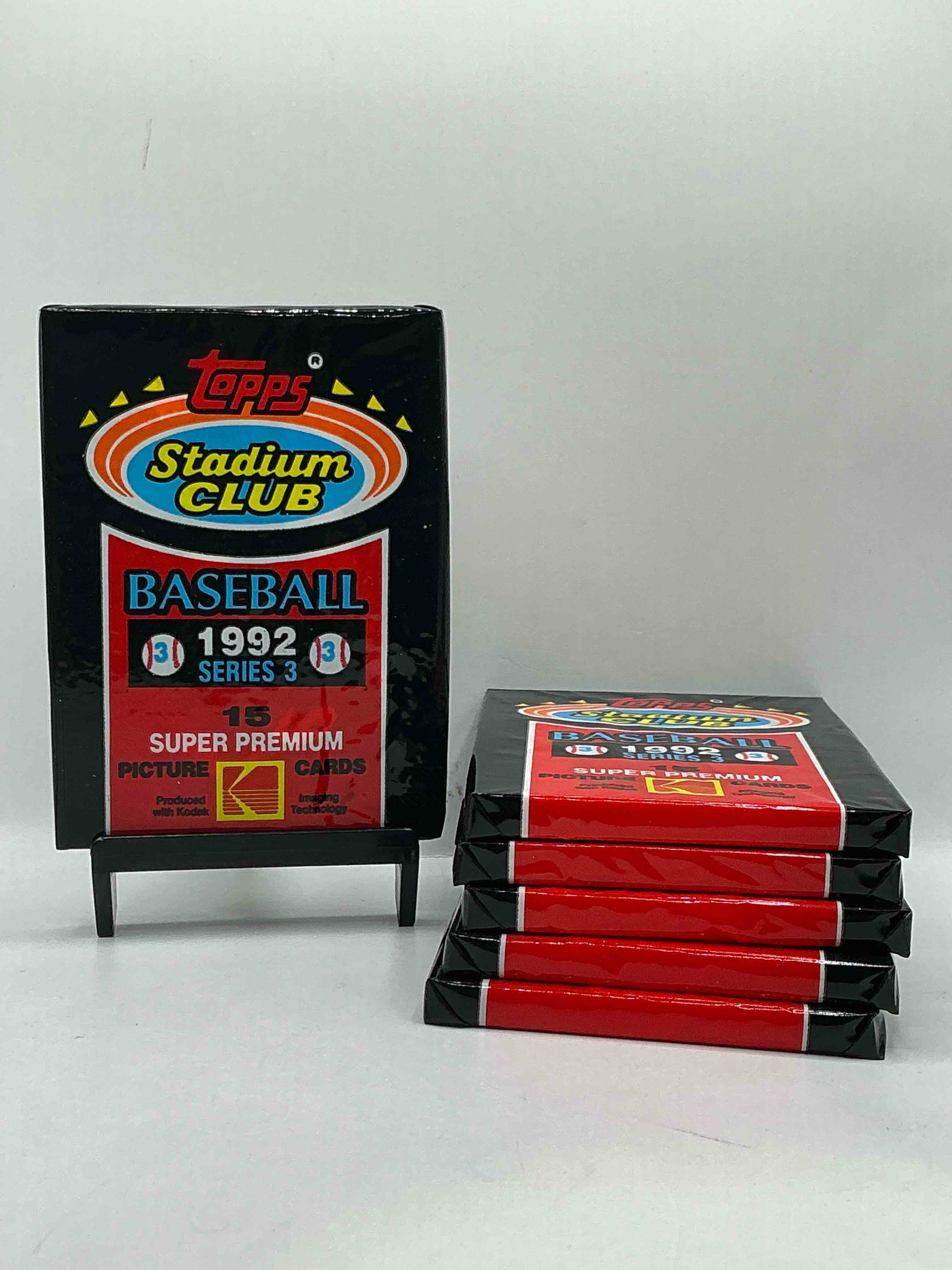 Ken Griffey Jr!? Frank Thomas!? Baseball Insanity! 1992 Topps Stadium Club Baseball Series III Unopened Packs, Direct From Box! 15 Premium Baseball Cards In Each Pack! Search For Griffey Jr, Nolan Ryan, Frank Thomas & So Much More!Search For 1980's Stars & Hall Of Famers!