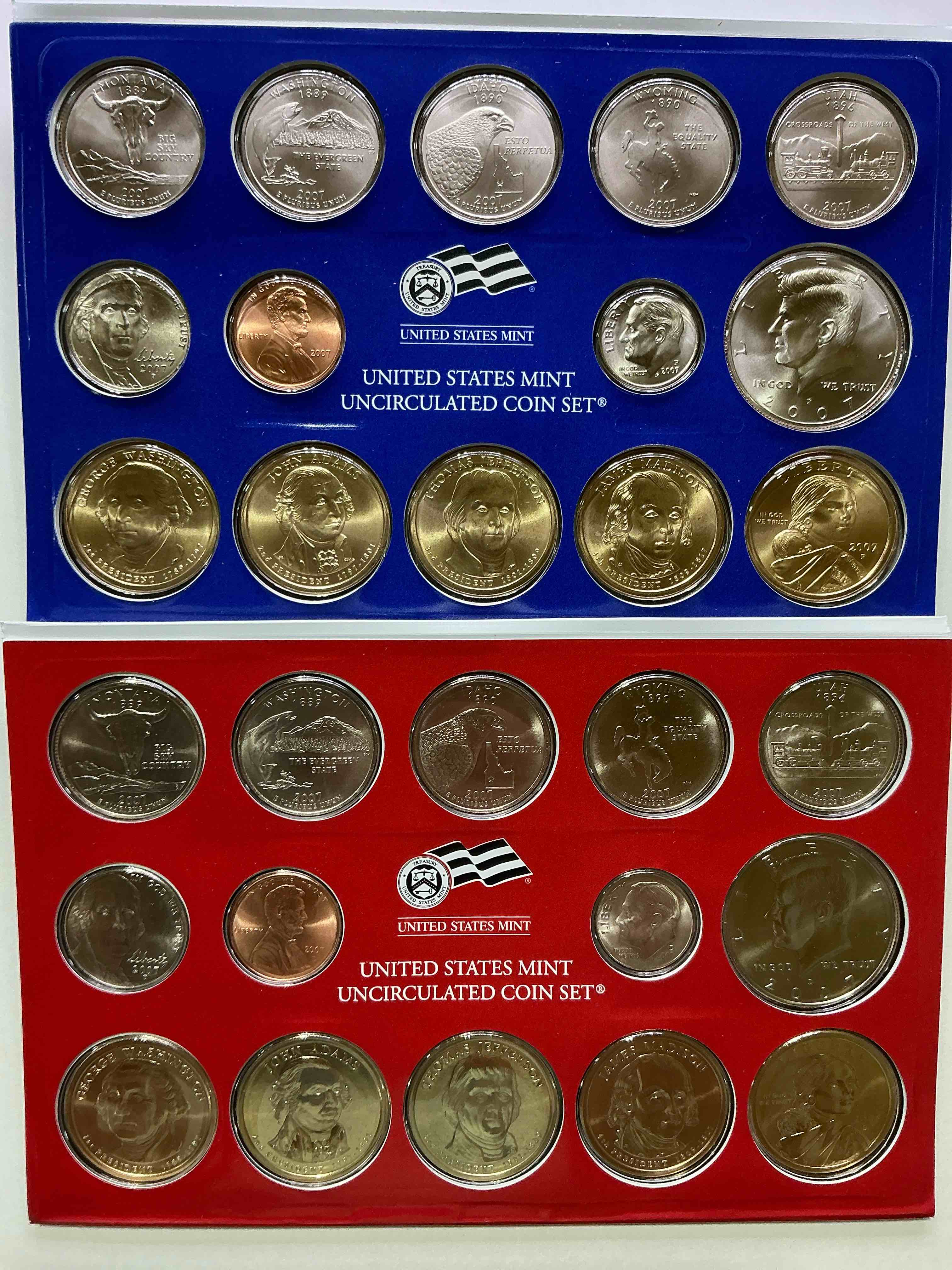 28 coin craziness! denver & philly mints! 2007 uncirculated mint set coins! includes half dollars, president dollar coins, dimes, nickels, pennies & quarters! cool coin collectible! 