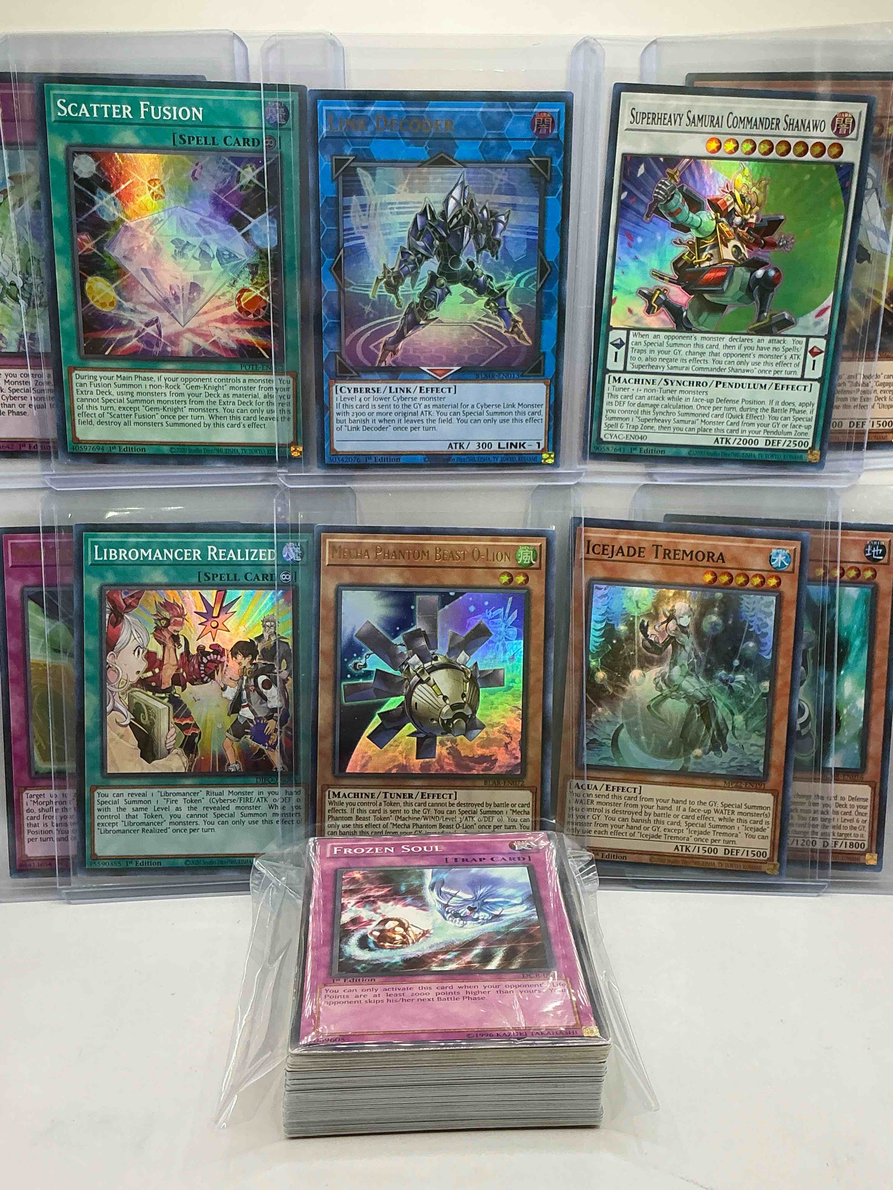 yu-gi-oh 50 card lot! join the craze of yu-gi-oh with these awesome cards! this 50 card lot includes the big three yu-gi-oh category cards, monsters, spells & traps! this 50 card lot includes some of all three! wow! perfect time to start collecting! 