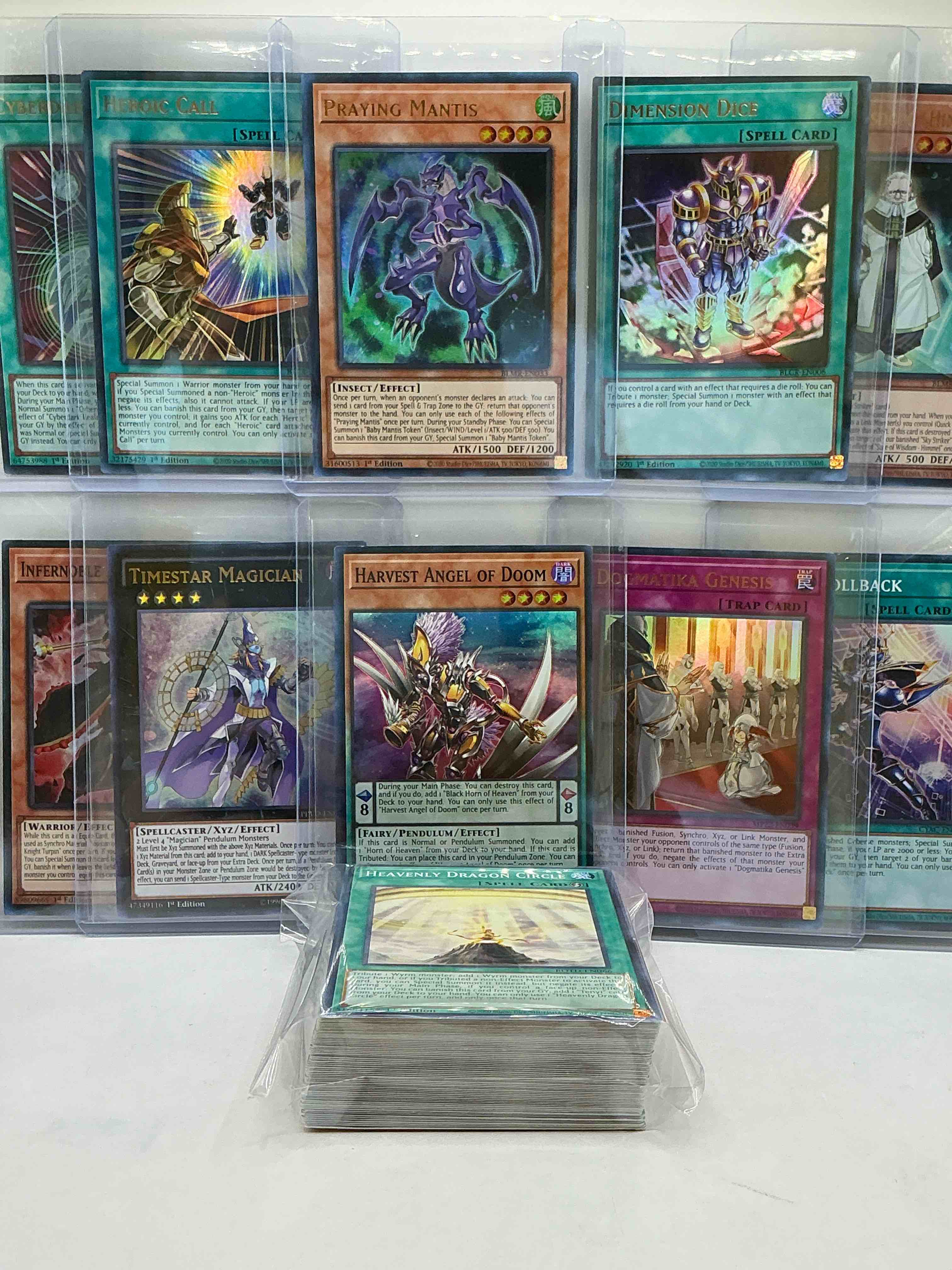 yu-gi-oh 50 card lot! join the craze of yu-gi-oh with these awesome cards! this 50 card lot includes the big three yu-gi-oh category cards, monsters, spells & traps! this 50 card lot includes some of all three! wow! perfect time to start collecting!