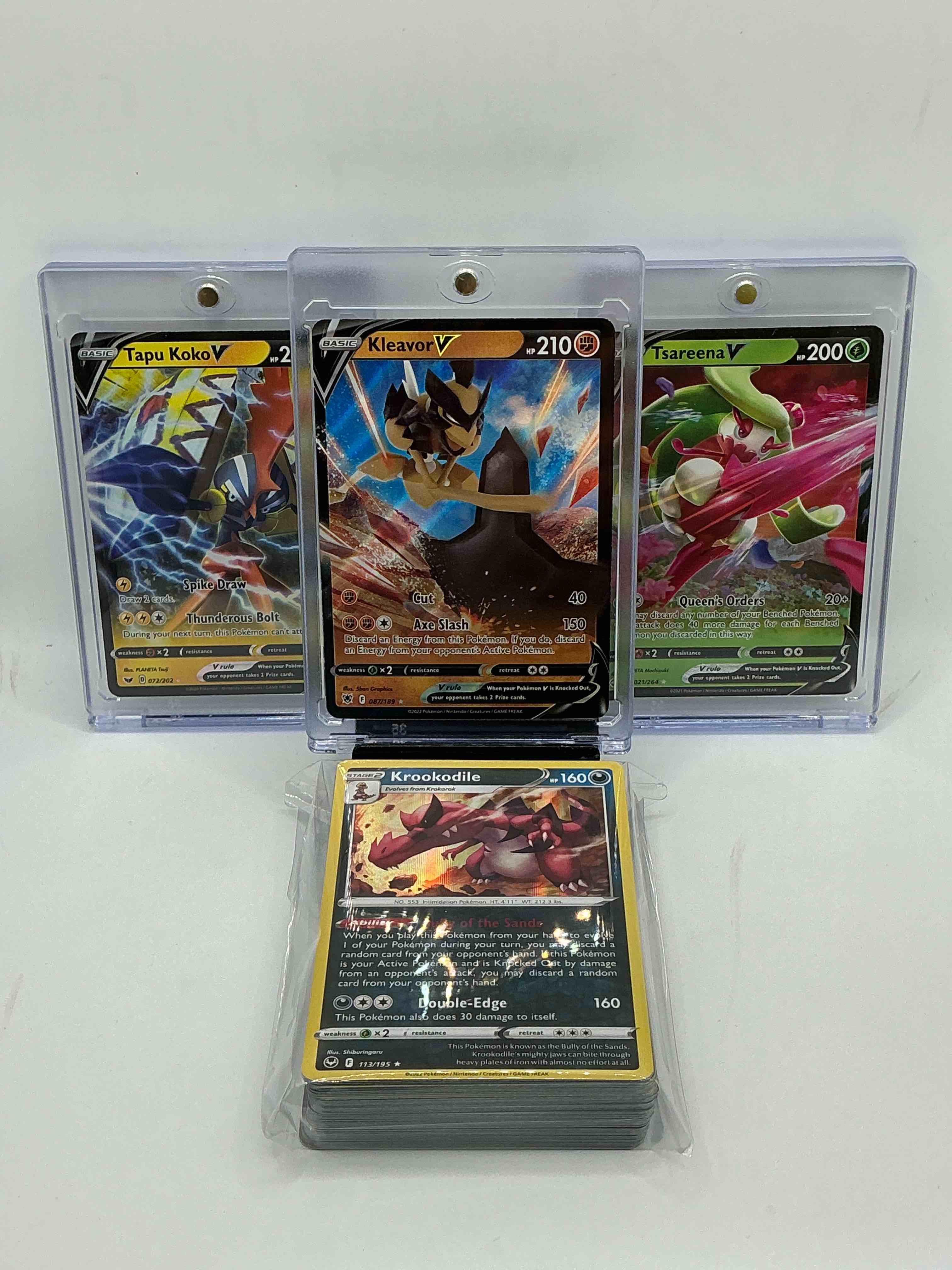 Pokémon Party! Kleavor V! Tapu Koko V! Tsareena V! Along With 50 Other Pokémon Heroes, Holos, Legends & Commons- Including 1 Stage Two Rare Holographic, 2 Stage One Rare Holographic, 3 Basic Rare Holographic, 4 Common/ Uncommon Holographics (All Stages), 2 Stage Two Non Holographic & 2 Rares! Also Includes 36 Non Holo Common/ Uncommon Basic & First Stage Cards Trainers & Energy Too! Perfect Set For Collectors & Enthusiasts!
