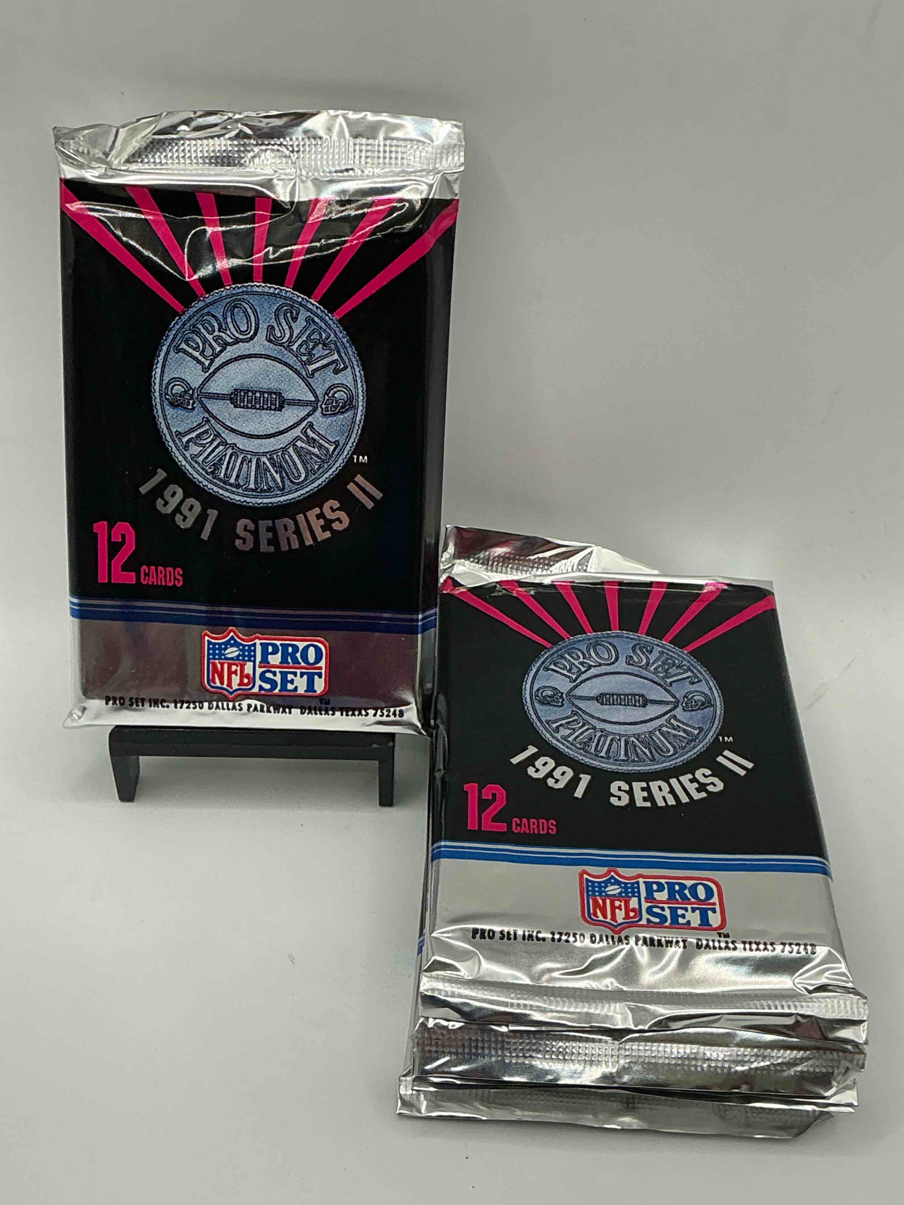 1991 pro set platinum edition series ii unopened packs! search for brett favre rookie & bill belichick coach rookie card as well as santa claus card!