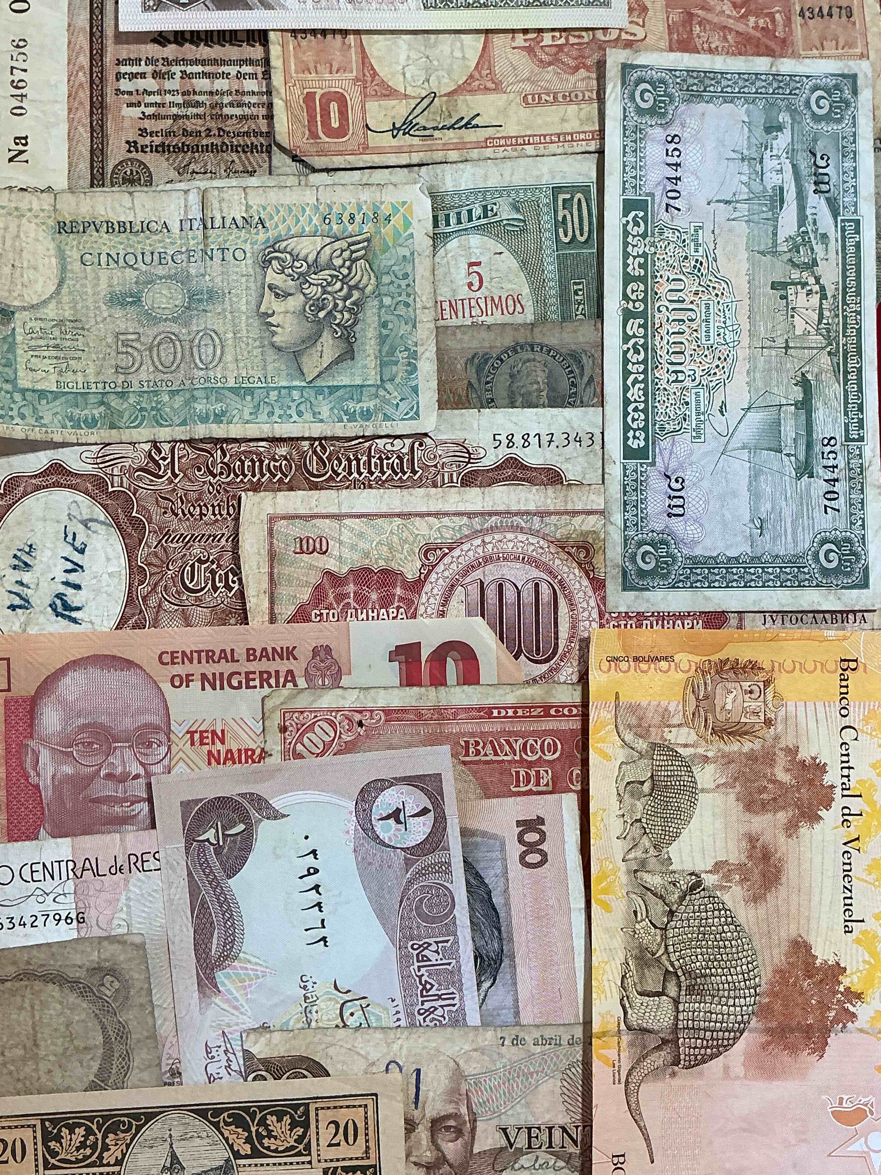 World Antique & Modern Authentic Paper Money! Genuine Paper Currency From Around The World, All Bills Unique & Typically Span The Last 100 Years Or So! In Circulated & Uncirculated Condition! Impossible To Collect!