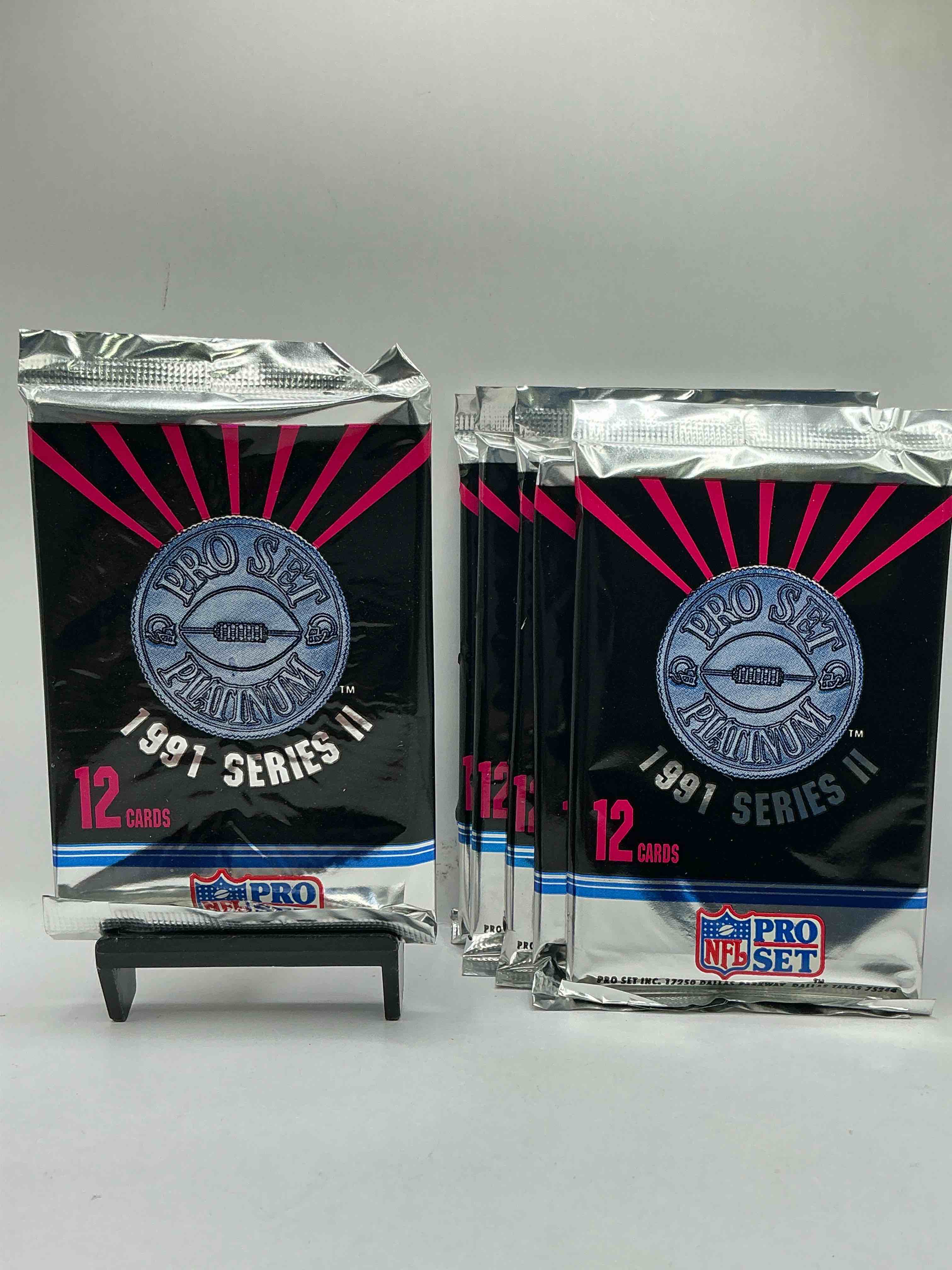 1991 pro set platinum edition series ii unopened packs! search for brett favre rookie & bill belichick coach rookie card as well as santa claus card!