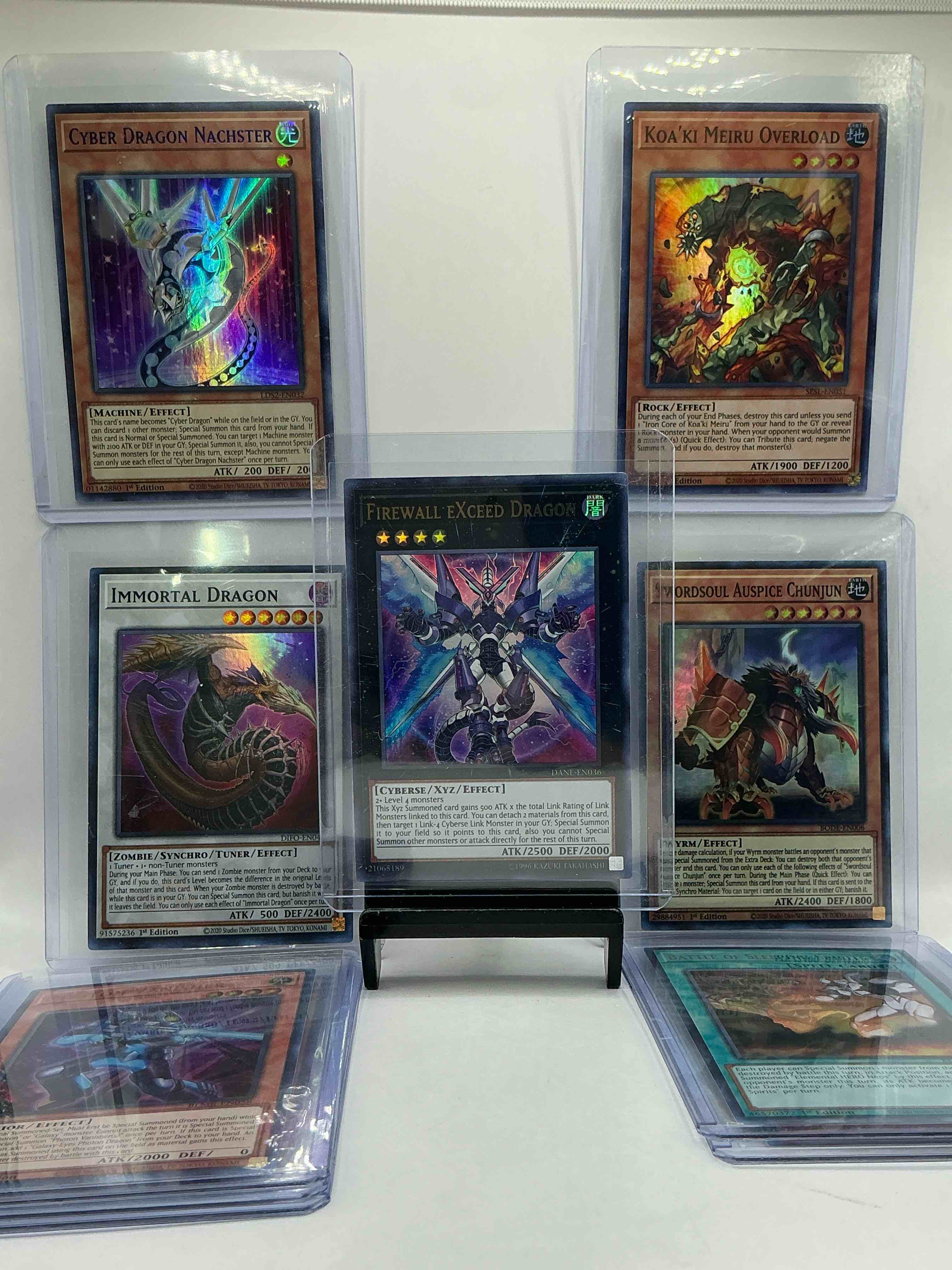 yu-gi-oh 50 card lot! join the craze of yu-gi-oh with these awesome cards! this 50 card lot includes the big three yu-gi-oh category cards, monsters, spells & traps! this 50 card lot includes some of all three! wow! perfect time to start collecting! 