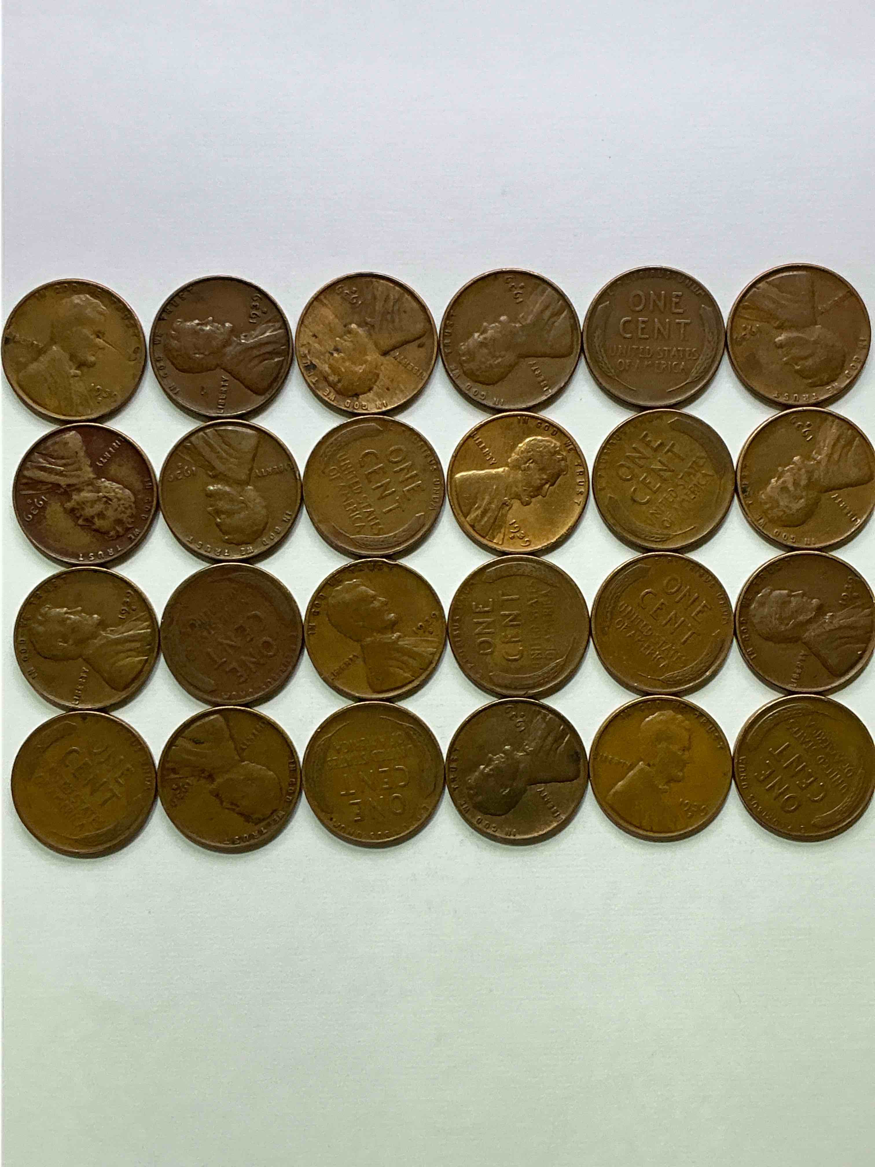 Condition photo showing Good Condition for 1939 world war il pennies! world war il started when germany invaded poland in 1939, here are awesome rare pieces of world war li history. very hard to find!