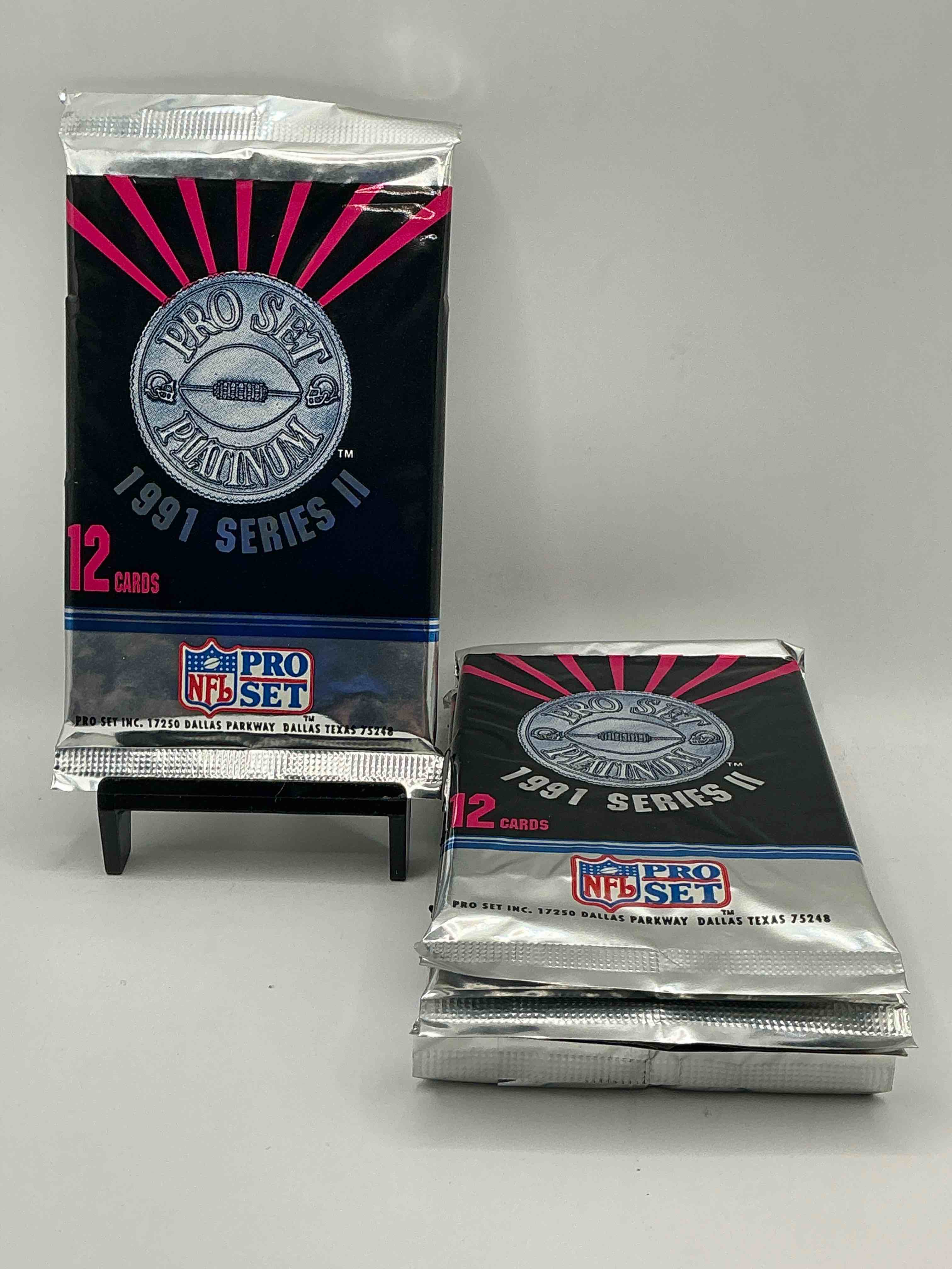 1991 pro set platinum edition series ii unopened packs! search for brett favre rookie & bill belichick coach rookie card as well as santa claus card!