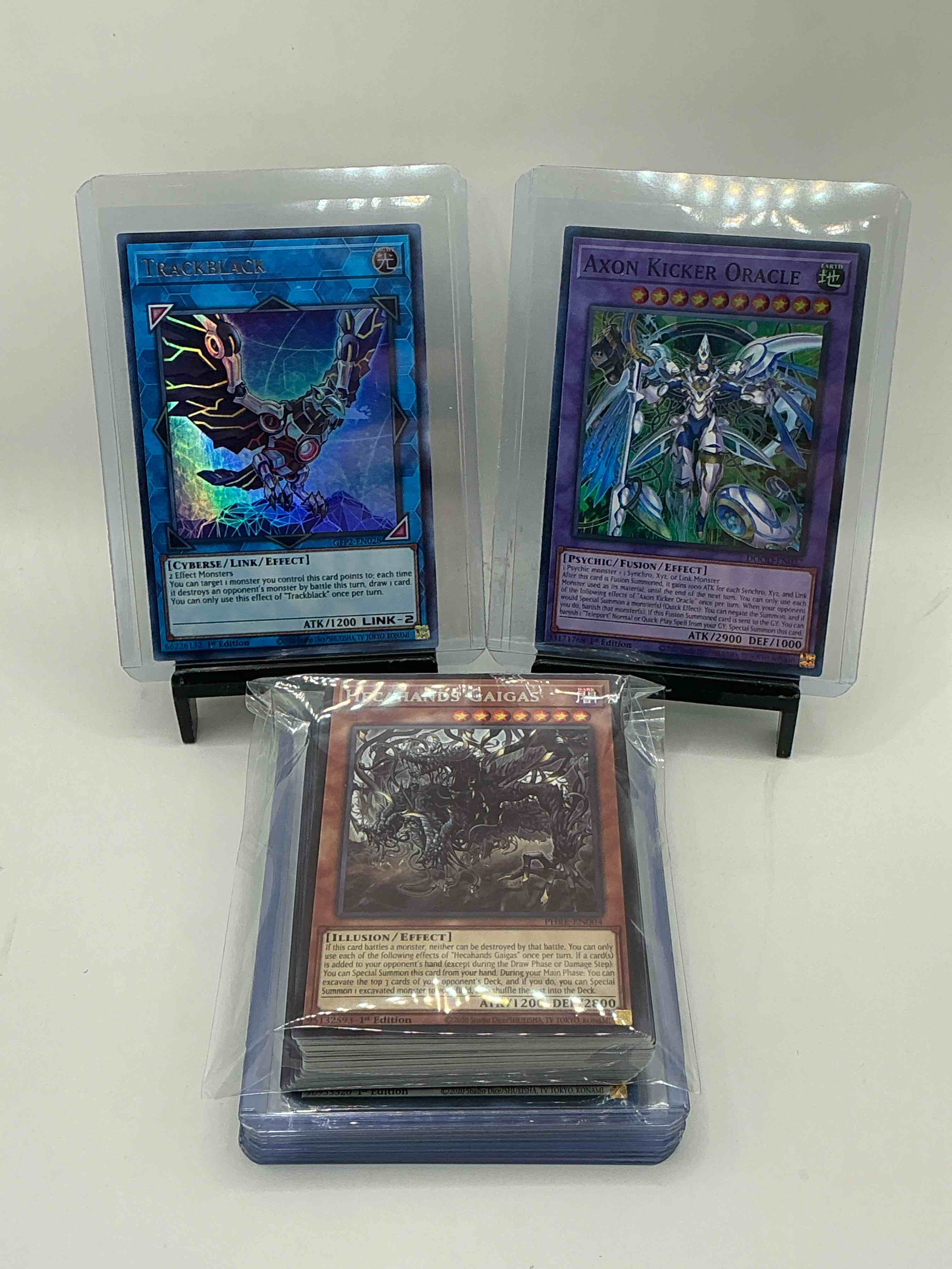 yu-gi-oh 50 card lot! join the craze of yu-gi-oh with these awesome cards! this 50 card lot includes the big three yu-gi-oh category cards, monsters, spells & traps! this 50 card lot includes some of all three! wow! perfect time to start collecting! 