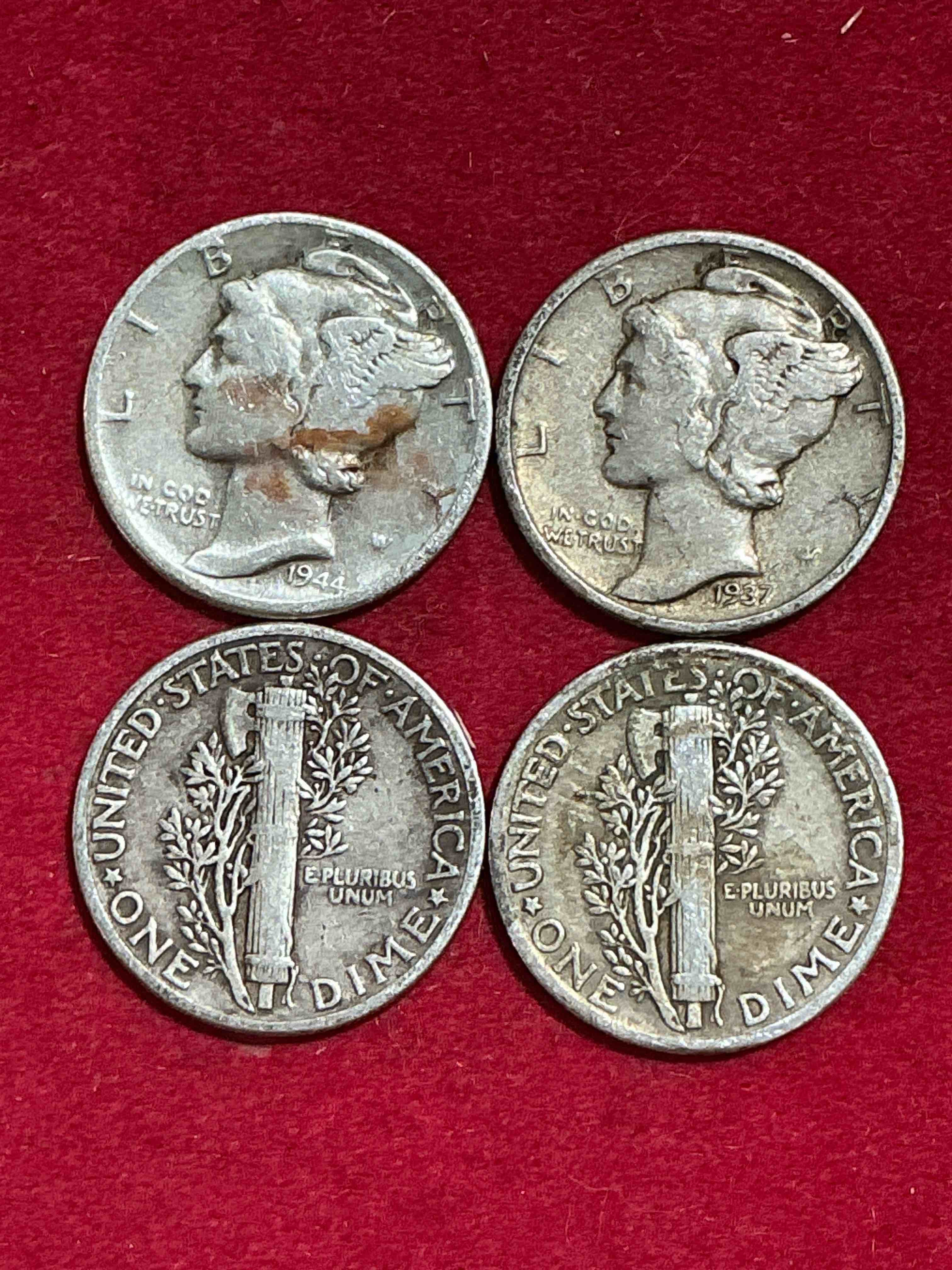 antique u.s. pure fine silver mercury dimes! silver mercury dimes were minted from 1916-1945 & have become serious collector items! check out these awesome examples, all in nice, circulated condition with visible dates & varying years! rare to have visible dates! makes for a great investment in precious metals, mercury dimes are 90% pure fine silver! they don't make em' like this anymore!