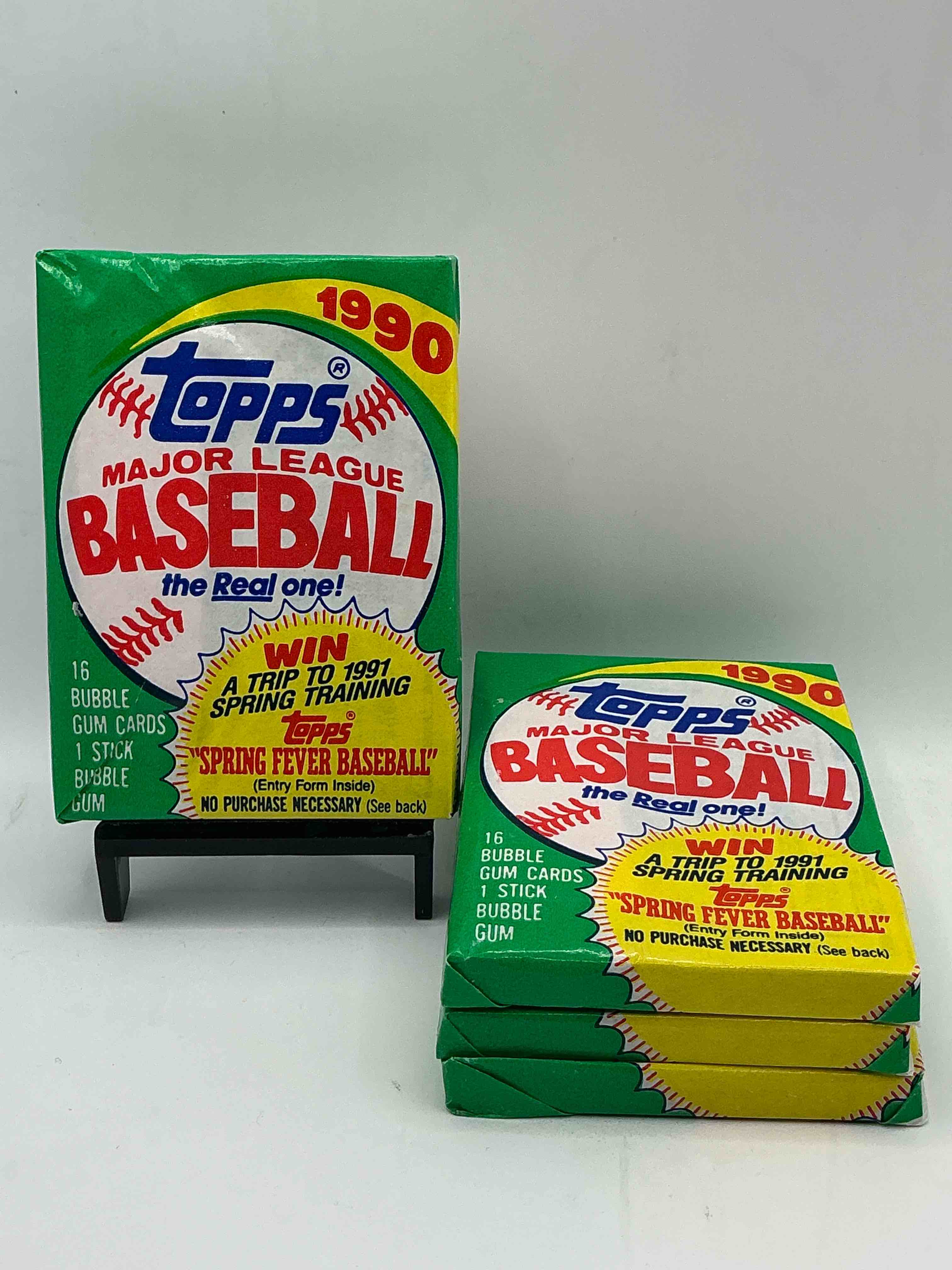 possible ken griffey jr rookie card! 1990 topps baseball unopened sports card wax pack, direct from original retail case! search for card collectibles like "the big hurt" frank thomas valuable rookie & error cards (error cards valued at $1,000 and up!), & early ken griffey jr. all star rookie card #336 (psa 10 value $350+) & so much more!