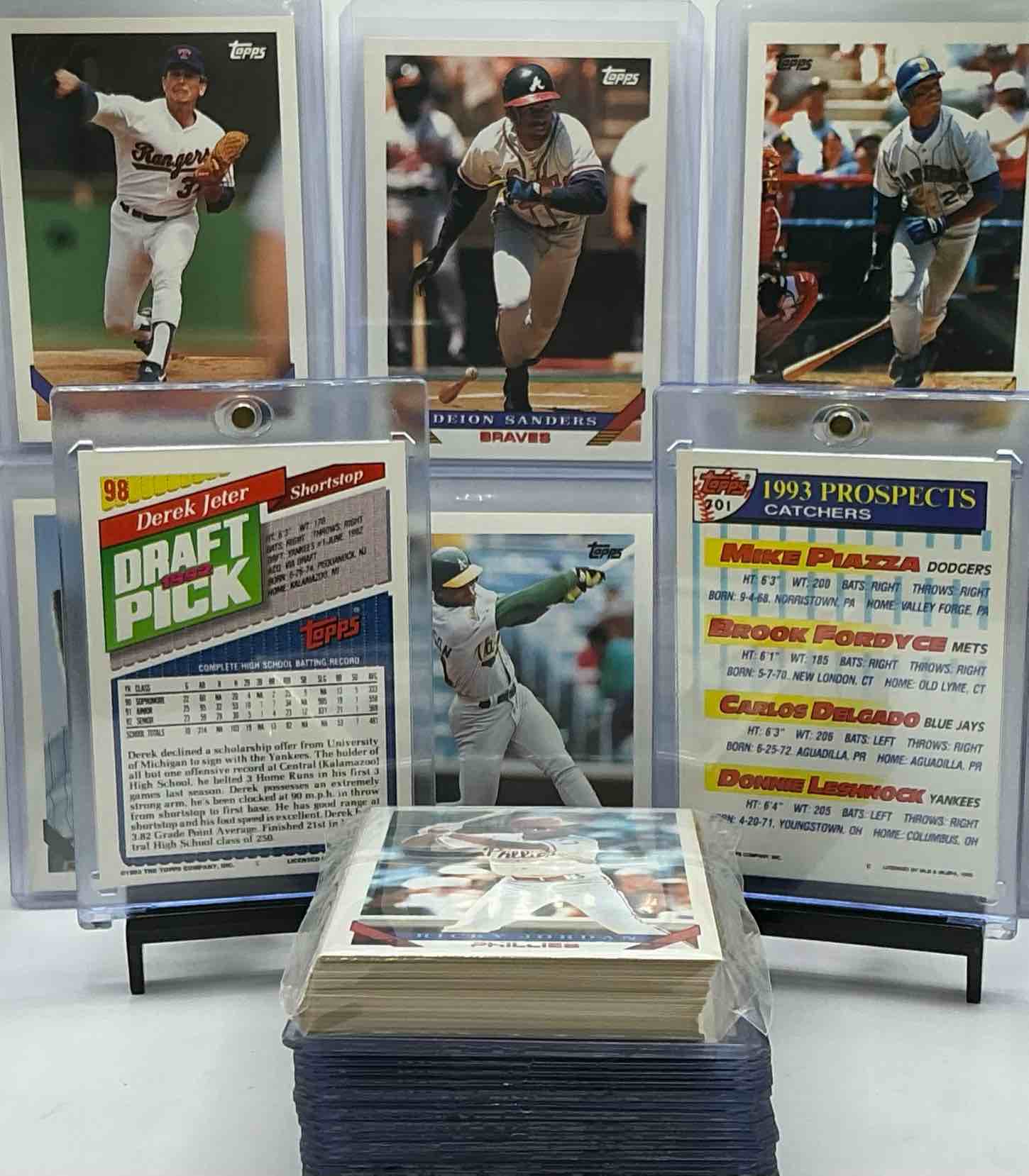 Condition photo showing New/Like New for derek jeter rookie! wow… 1993 topps baseball 50 card lot! derek jeter & mike piazza rookie… along with legends, heroes, all stars, hall of famers, rookies & more! ken griffey jr, deion sanders, kirby puckett, bo jackson, rickey henderson, ryne sandberg, tom glavine, barry bonds, greg maddux, frank thomas & more! 50 card baseball!