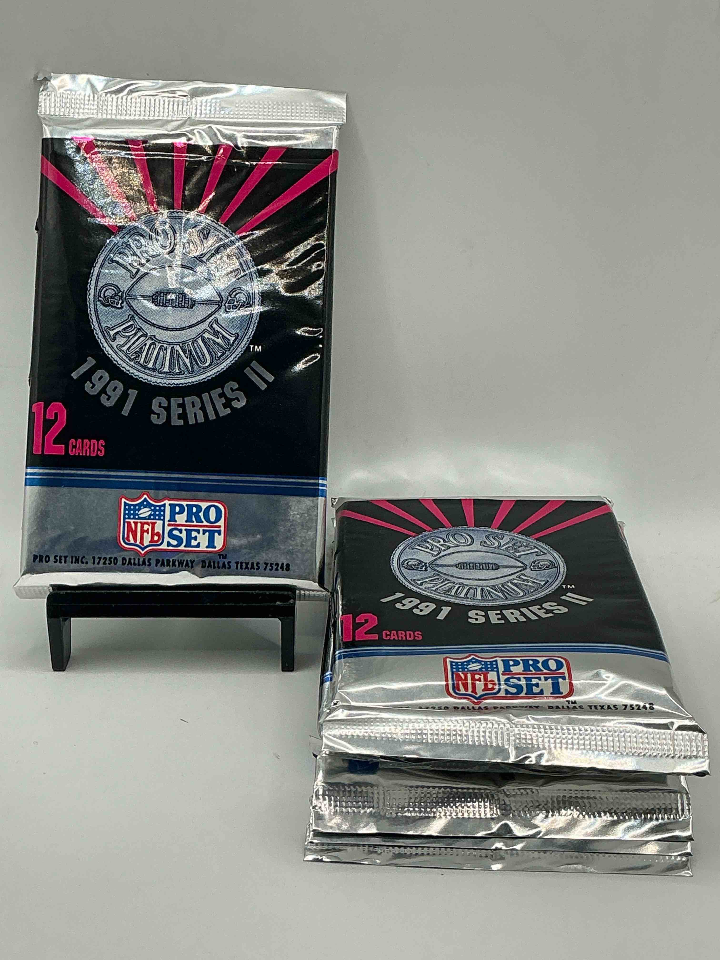 1991 pro set platinum edition series ii unopened packs! search for brett favre rookie & bill belichick coach rookie card as well as santa claus card!