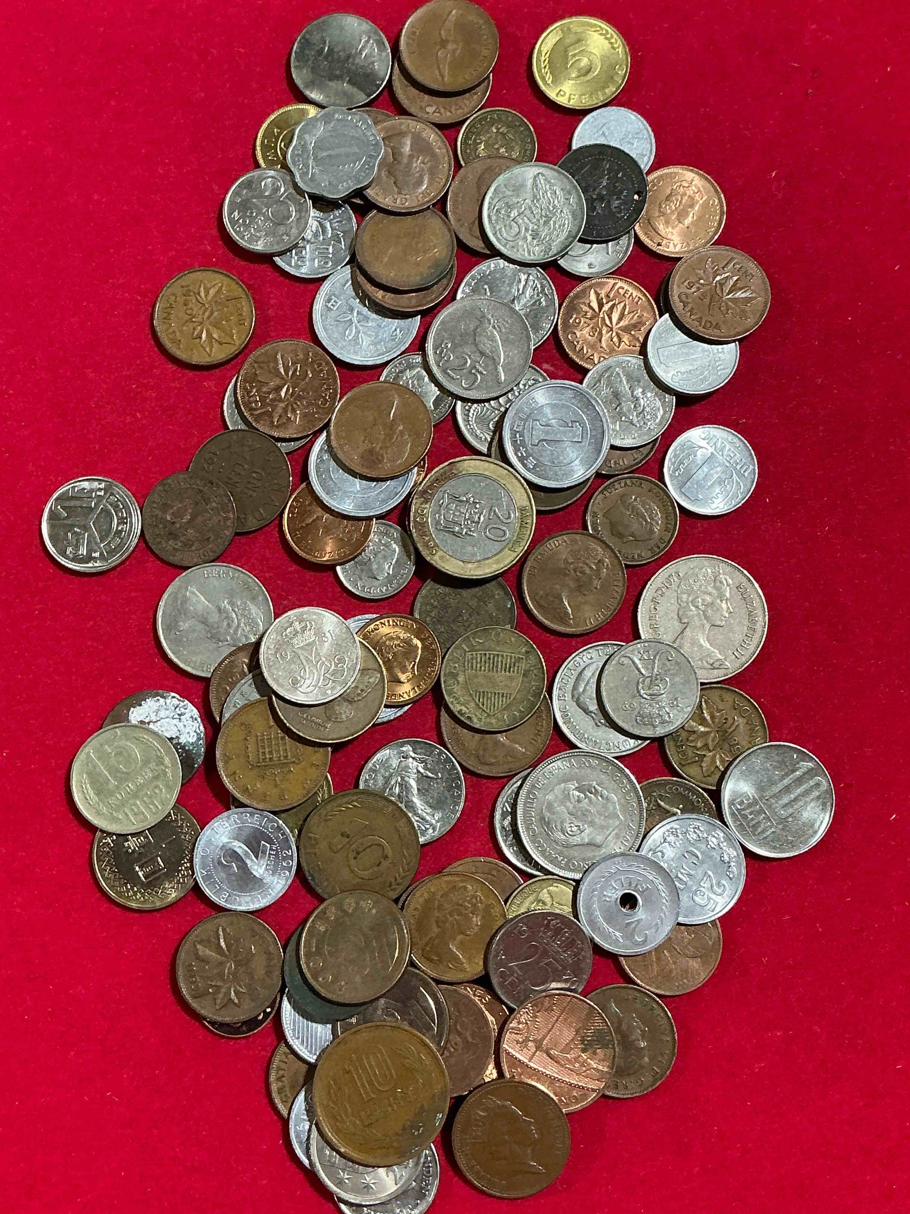 World Coins, Antique & Vintage! Each Lot Is Unique! Many Different Years, Countries, Sizes & Exotic Places. This Cool Collection Of Antique Coins From Around The World Is Loads Of Fun! Have Fun Identifying Each Coin & Country As A Great Educational Tool! A Great Investment Too!