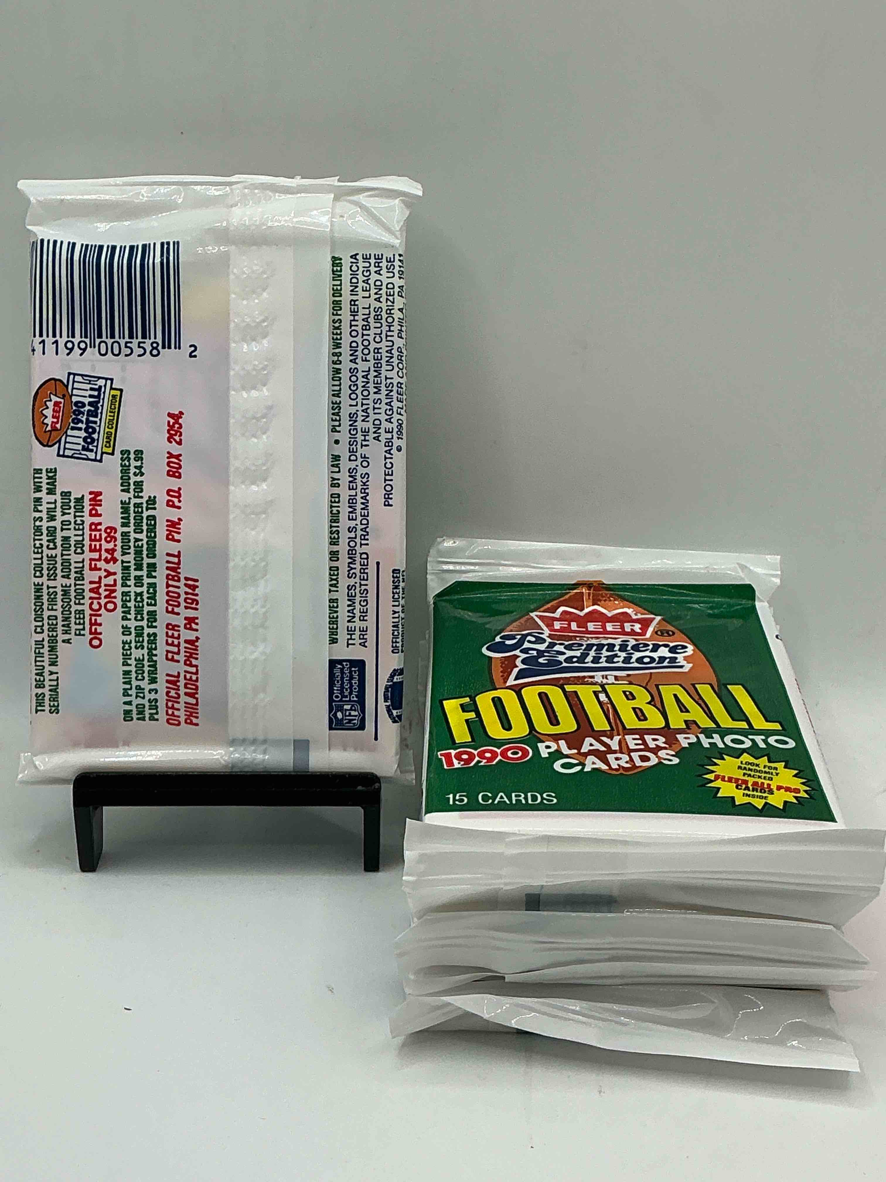 Condition photo showing New/Like New for awesome premiere edition sports cards! emmitt smith rookie year! 1990 fleer premiere edition unopened packs direct from original box! search for emmitt smith rookies!