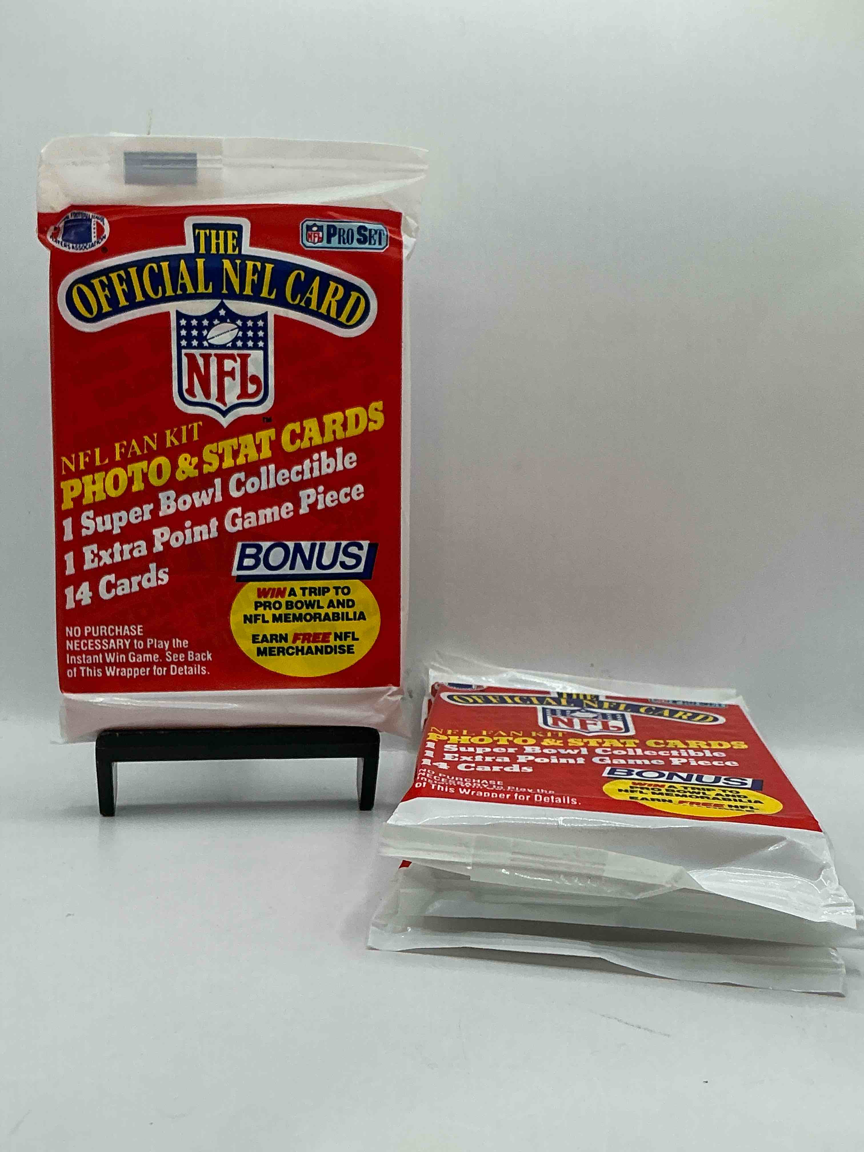 loaded! 1989 pro set football sealed card pack, direct from original retail case!highly sought after by collectors as this year is loaded with high profile rookies!search for rookie cards from barry sanders, deion sanders, troy aikman, michael irvin & much more! getting hard to find!