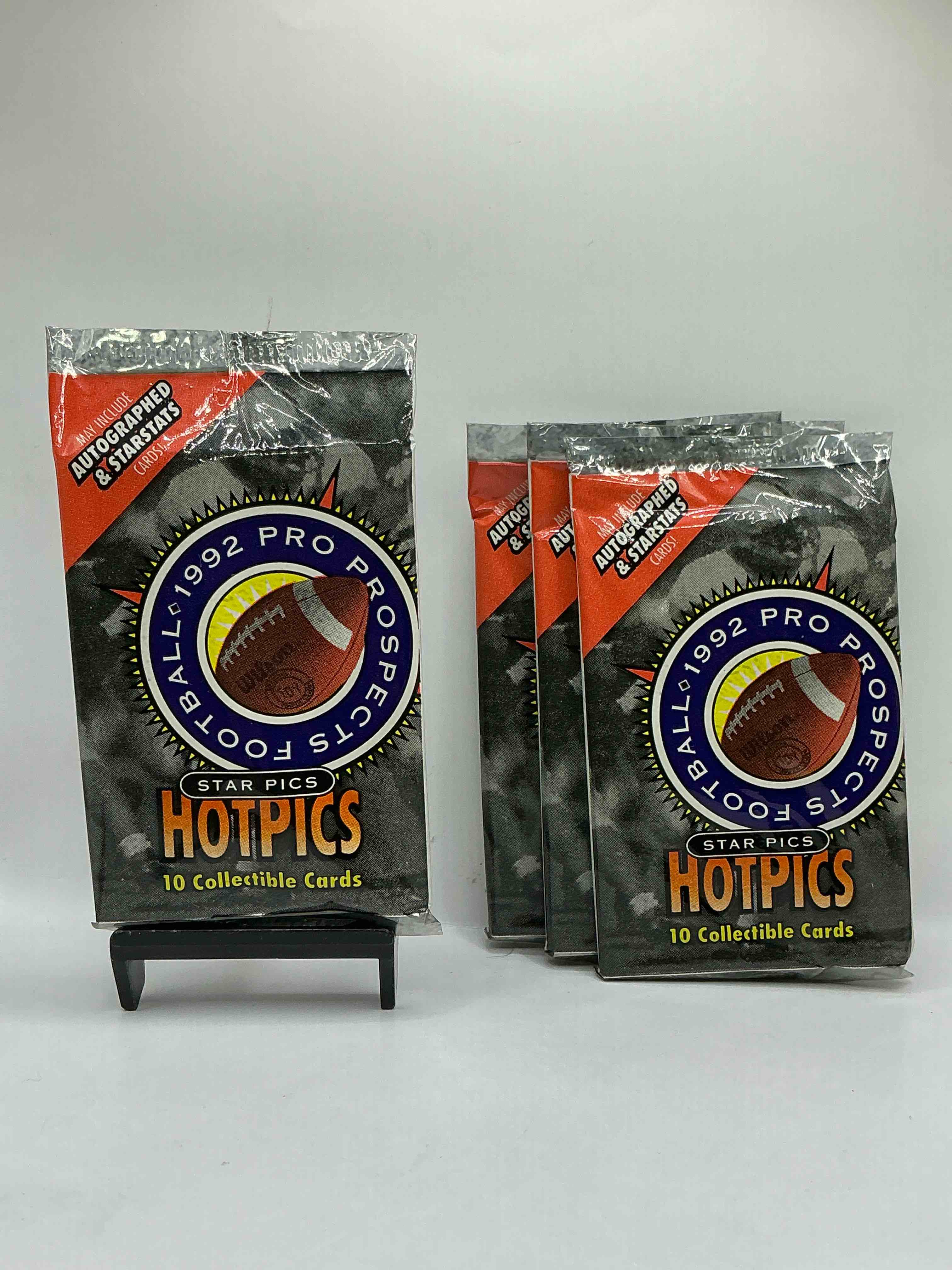 autographs & starstats! 1992 pro prospects football star pics “hotpics”! 10 cards per pack wow! great for any sports card collection!