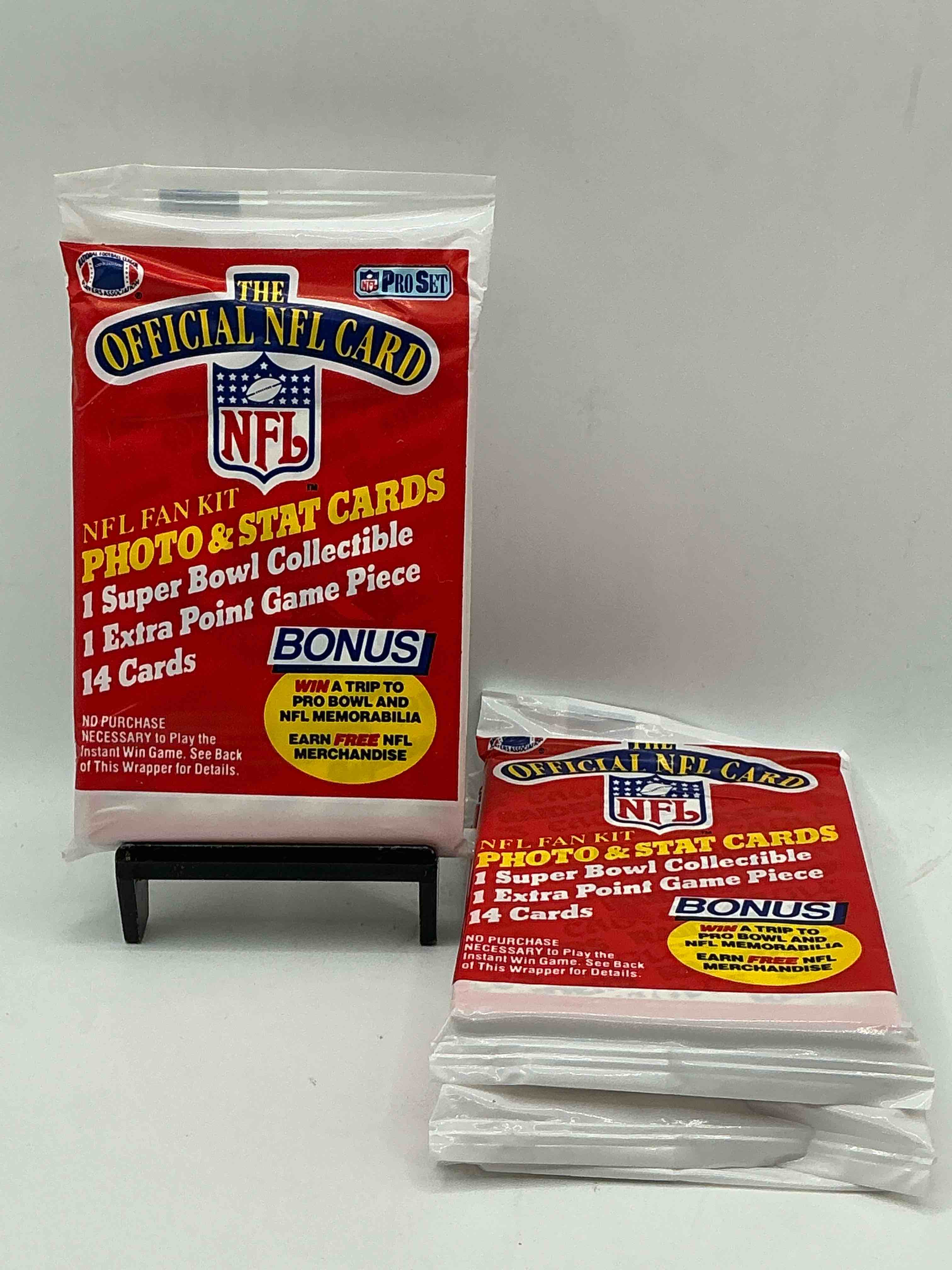 loaded! 1989 pro set football sealed card pack, direct from original retail case!highly sought after by collectors as this year is loaded with high profile rookies!search for rookie cards from barry sanders, deion sanders, troy aikman, michael irvin & much more! getting hard to find!