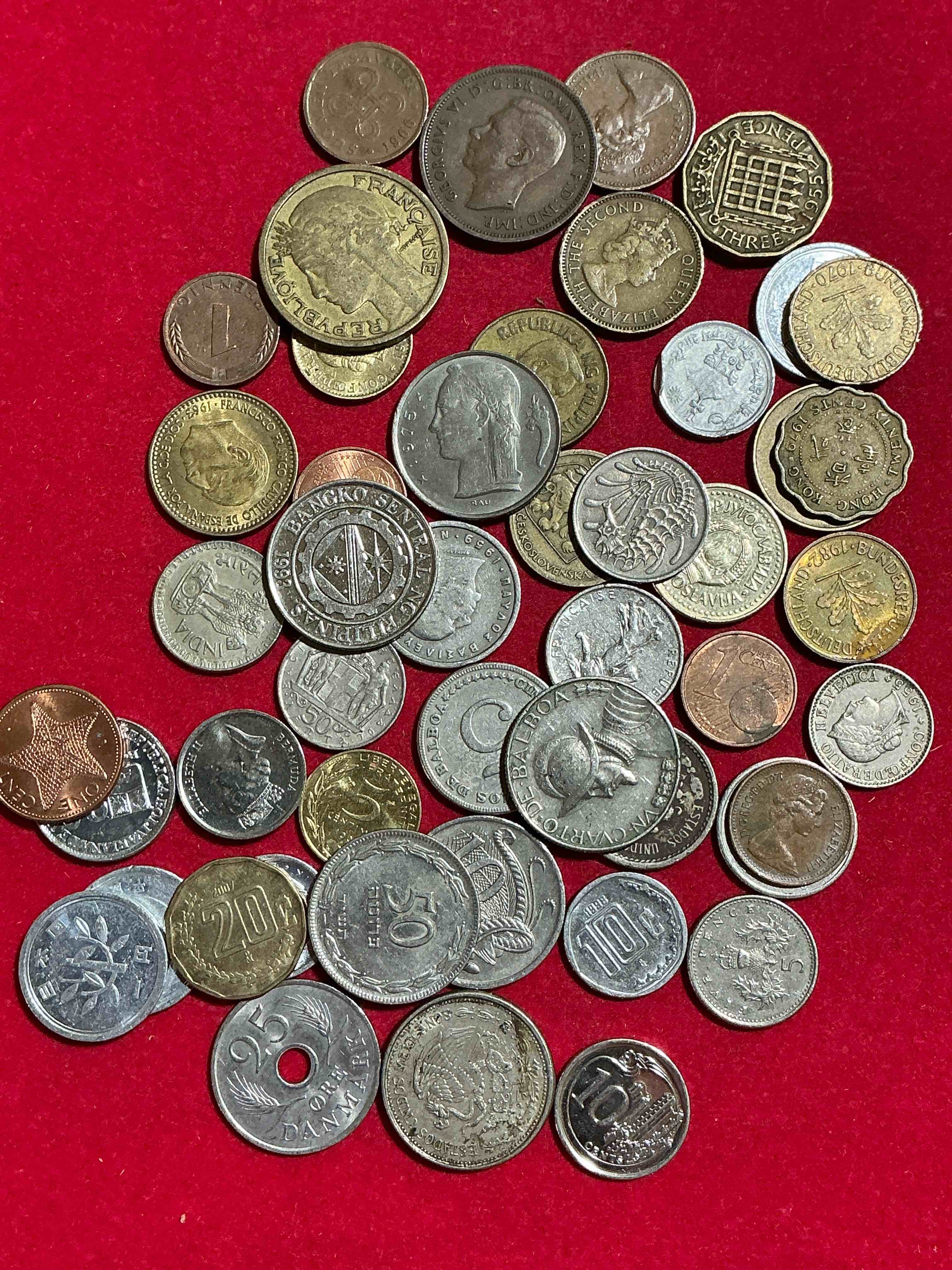 Condition photo showing Good Condition for world coins, antique & vintage! each lot is unique! many different years, countries, sizes & exotic places. this cool collection of antique coins from around the world is loads of fun! have fun identifying each coin & country as a great educational tool! a great investment too!