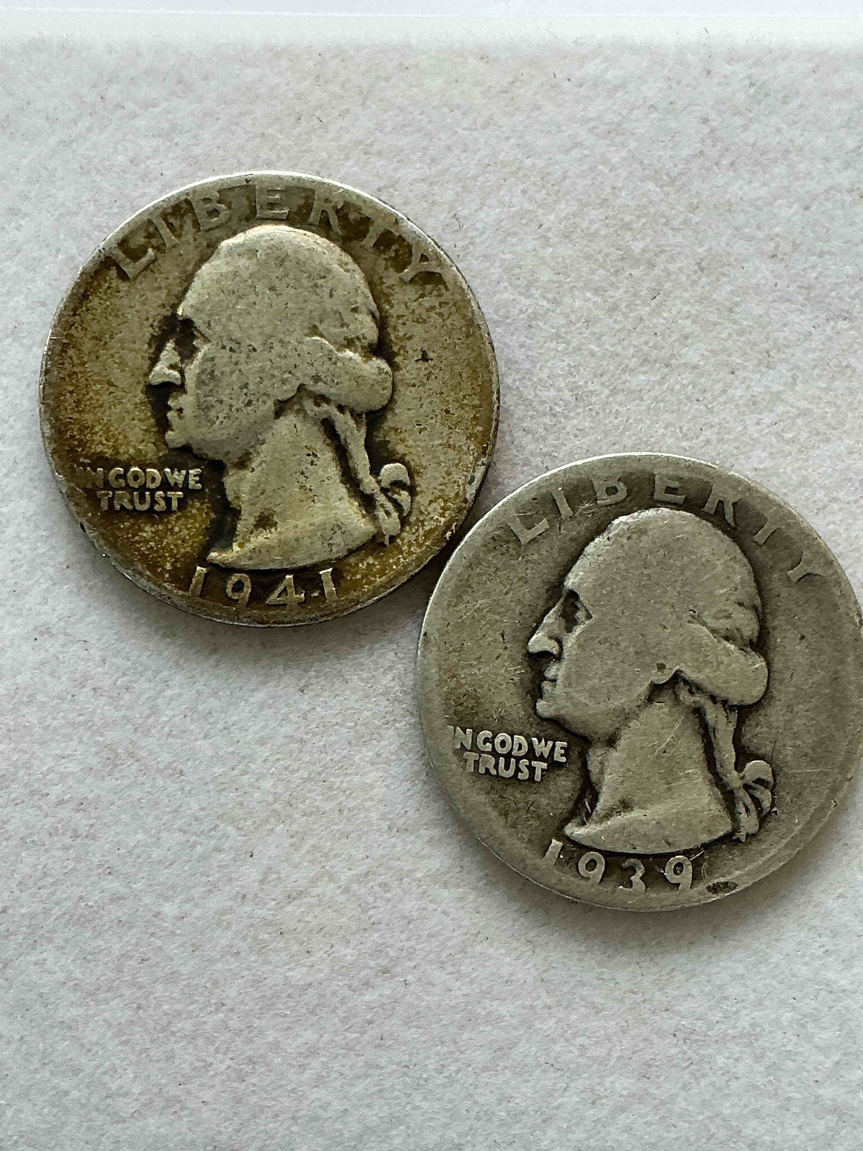 george washington brilliant circulated world war ii silver! pre 1965 u.s. quarter dollar coins were actually silver, here are great examples of awesome, pristine george washington silver quarter, stunning & circulated! rare mints! great for investing in precious metals! these coins were minted at 90% silver and 10% copper, giving them a net weight of .18084 ounces of pure silver per coin! very hard to find, stunning! invest in fine u.s. silver!
