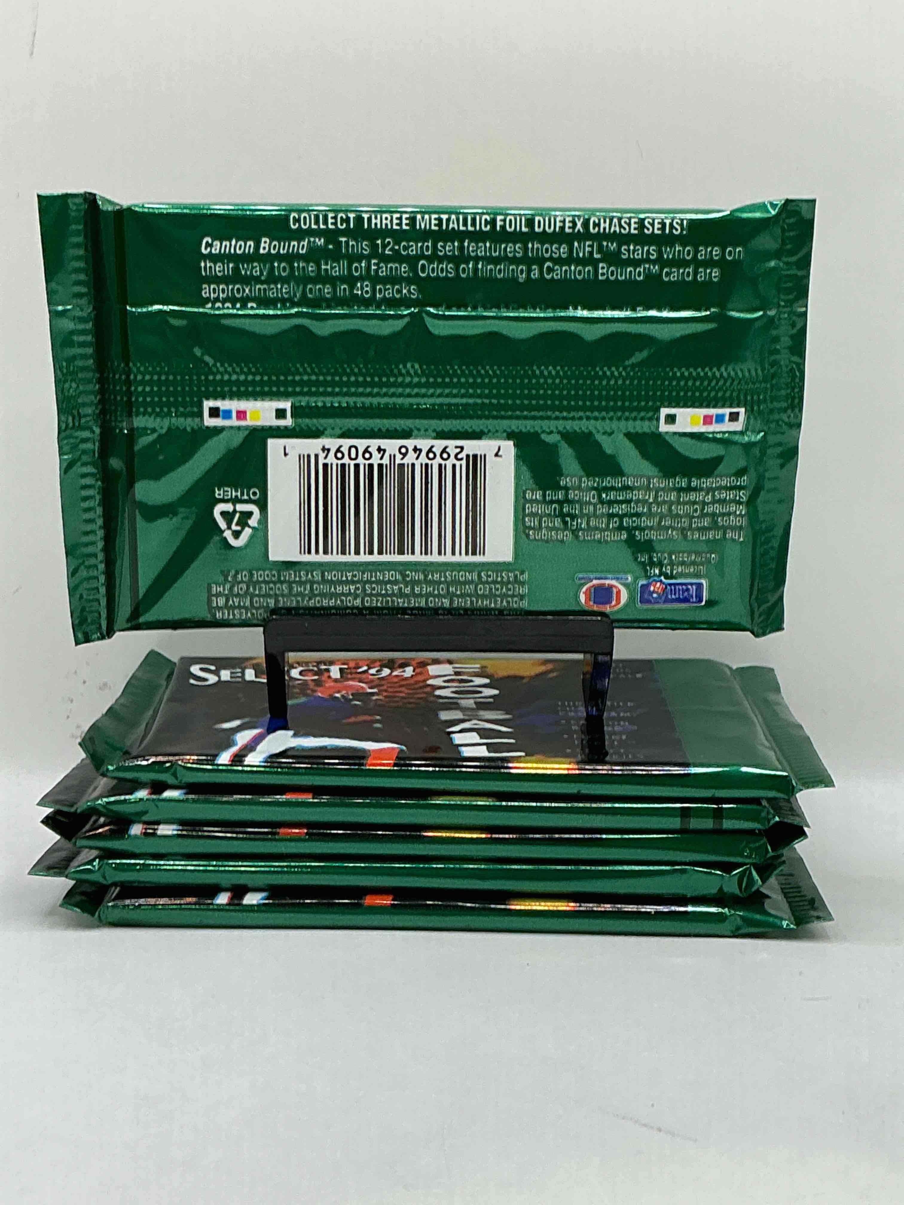 Condition photo showing New/Like New for 1994 select football! look for future force & select rookies! along with legends & more! sanders, favre, montana & more!