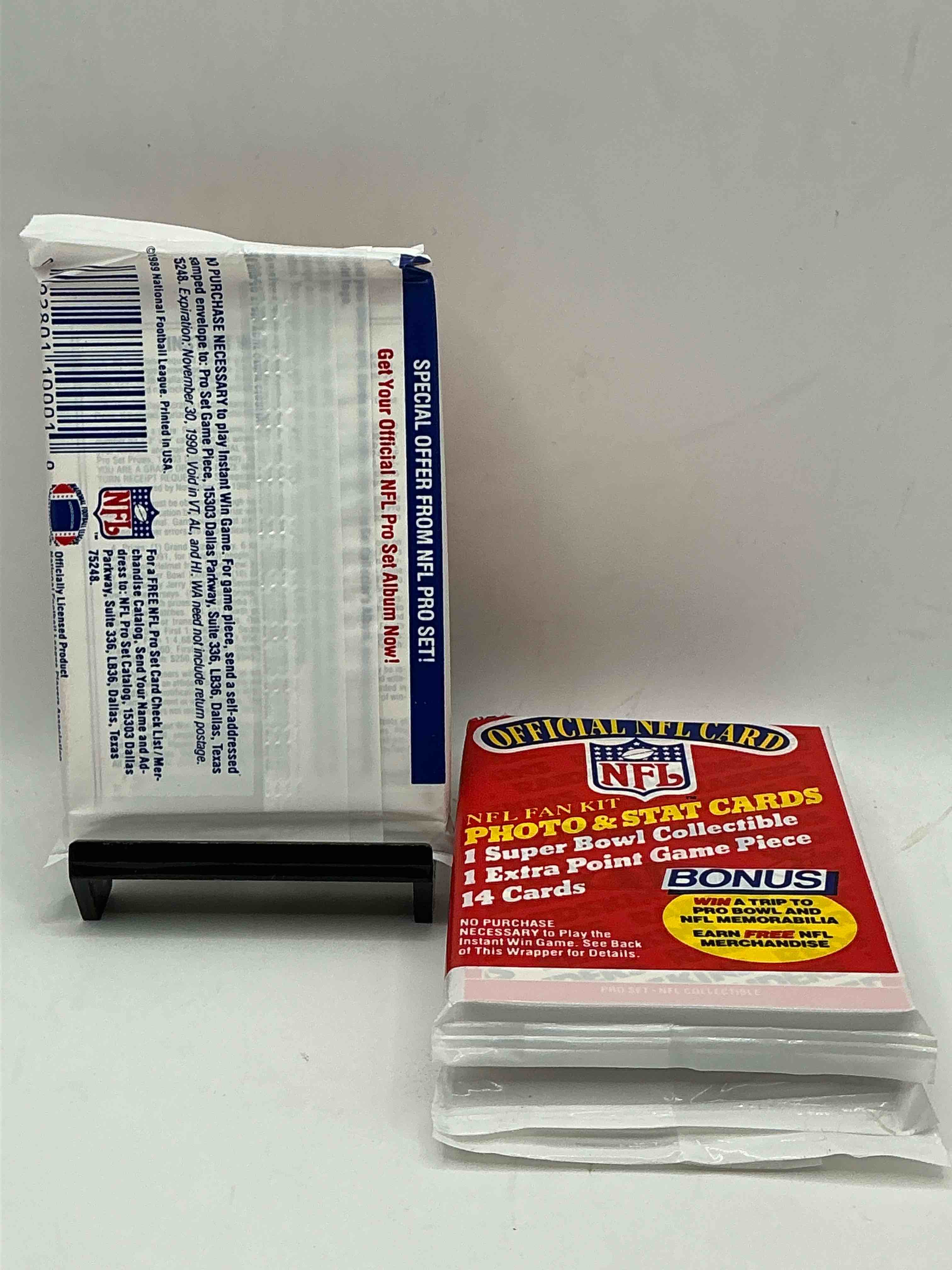Condition photo showing New/Like New for loaded! 1989 pro set football sealed card pack, direct from original retail case!highly sought after by collectors as this year is loaded with high profile rookies!search for rookie cards from barry sanders, deion sanders, troy aikman, michael irvin & much more! getting hard to find!
