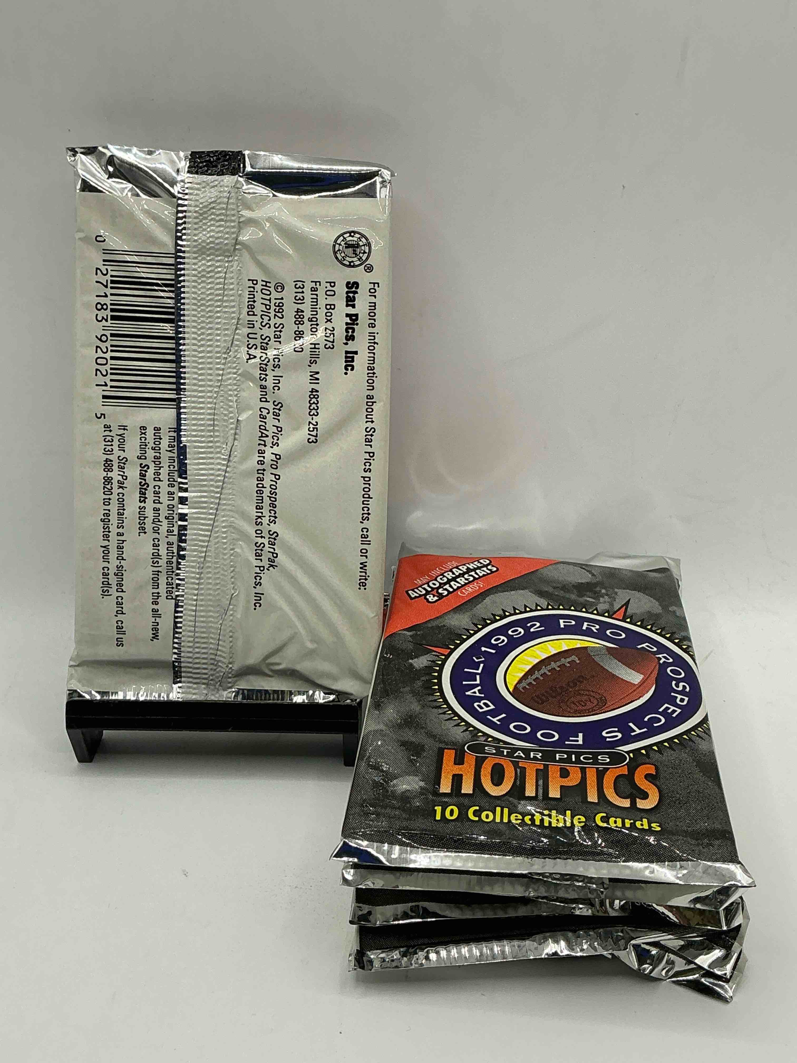 Condition photo showing New/Like New for autographs & starstats! 1992 pro prospects football star pics “hotpics”! 10 cards per pack wow! great for any sports card collection!