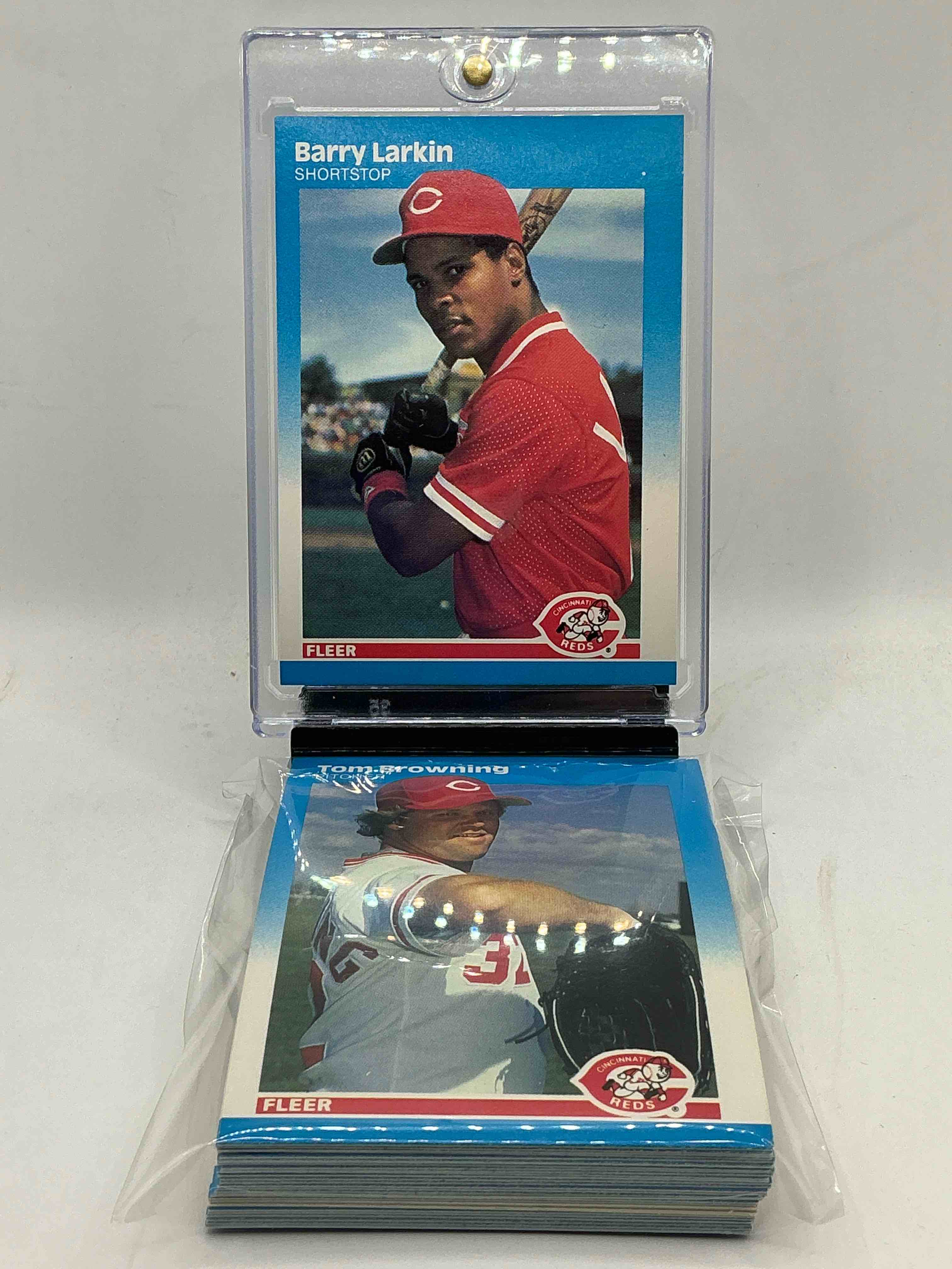 1987 reds fleer baseball team set! vintage reds lot! barry larkin, eric davis & more! 80’s baseball history… cincinnati reds! 