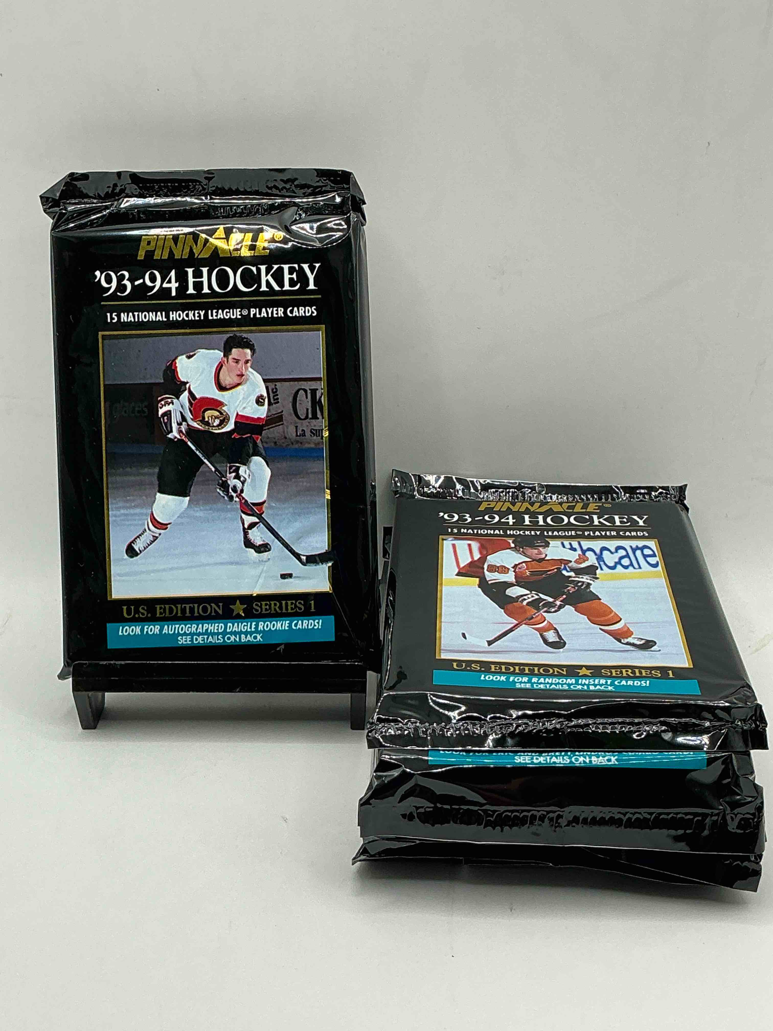1993-94 hockey! 1993-94 pinnacle hockey unopened packs! 15 premium hockey cards in a pack! search for legends & stars from jaromir jagr, sergei fedorov, mike modano & more! insane hockey packs!