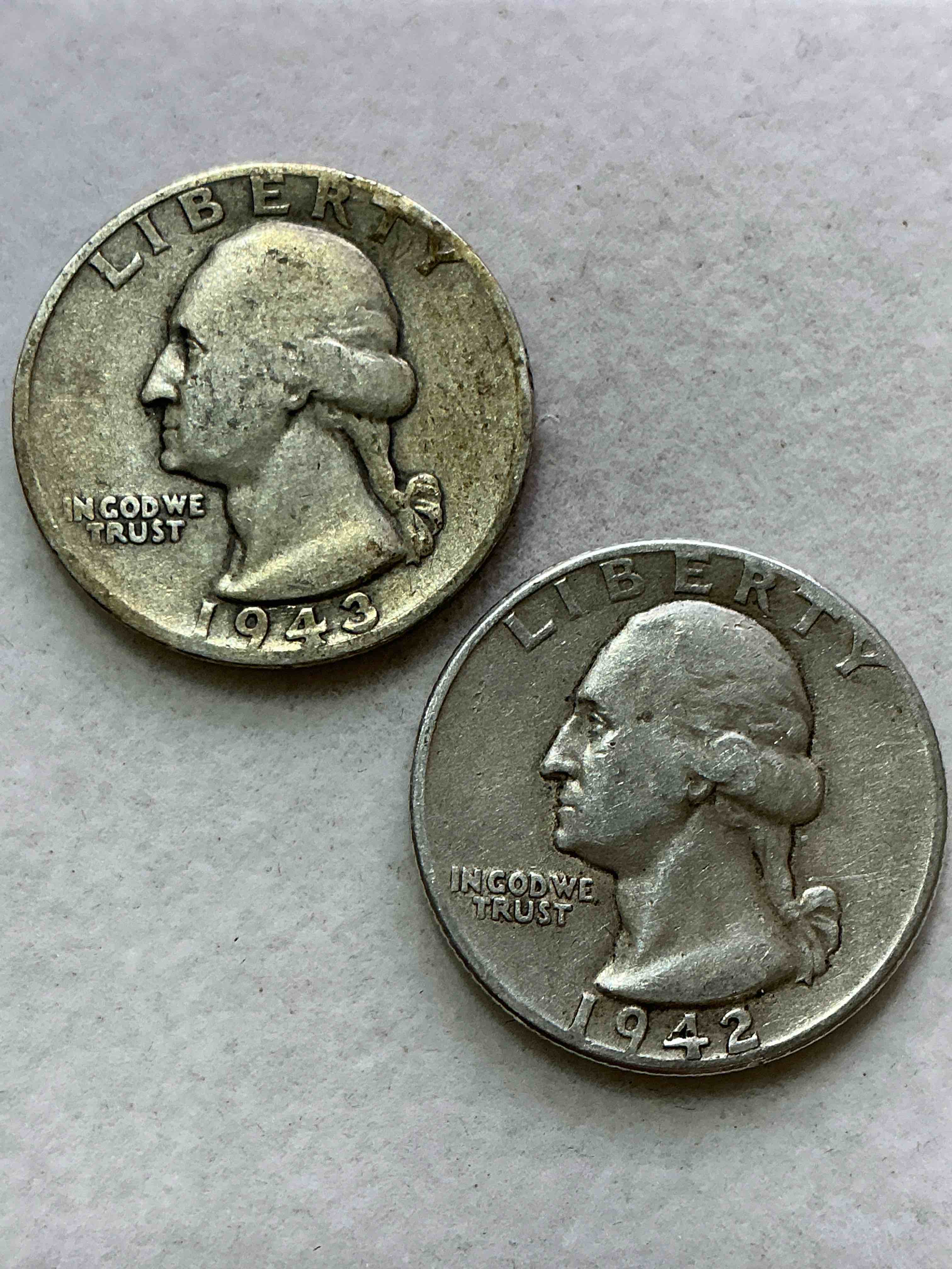 george washington brilliant circulated world war ii silver! pre 1965 u.s. quarter dollar coins were actually silver, here are great examples of awesome, pristine george washington silver quarter, stunning & circulated! rare mints! great for investing in precious metals! these coins were minted at 90% silver and 10% copper, giving them a net weight of .18084 ounces of pure silver per coin! very hard to find, stunning! invest in fine u.s. silver!