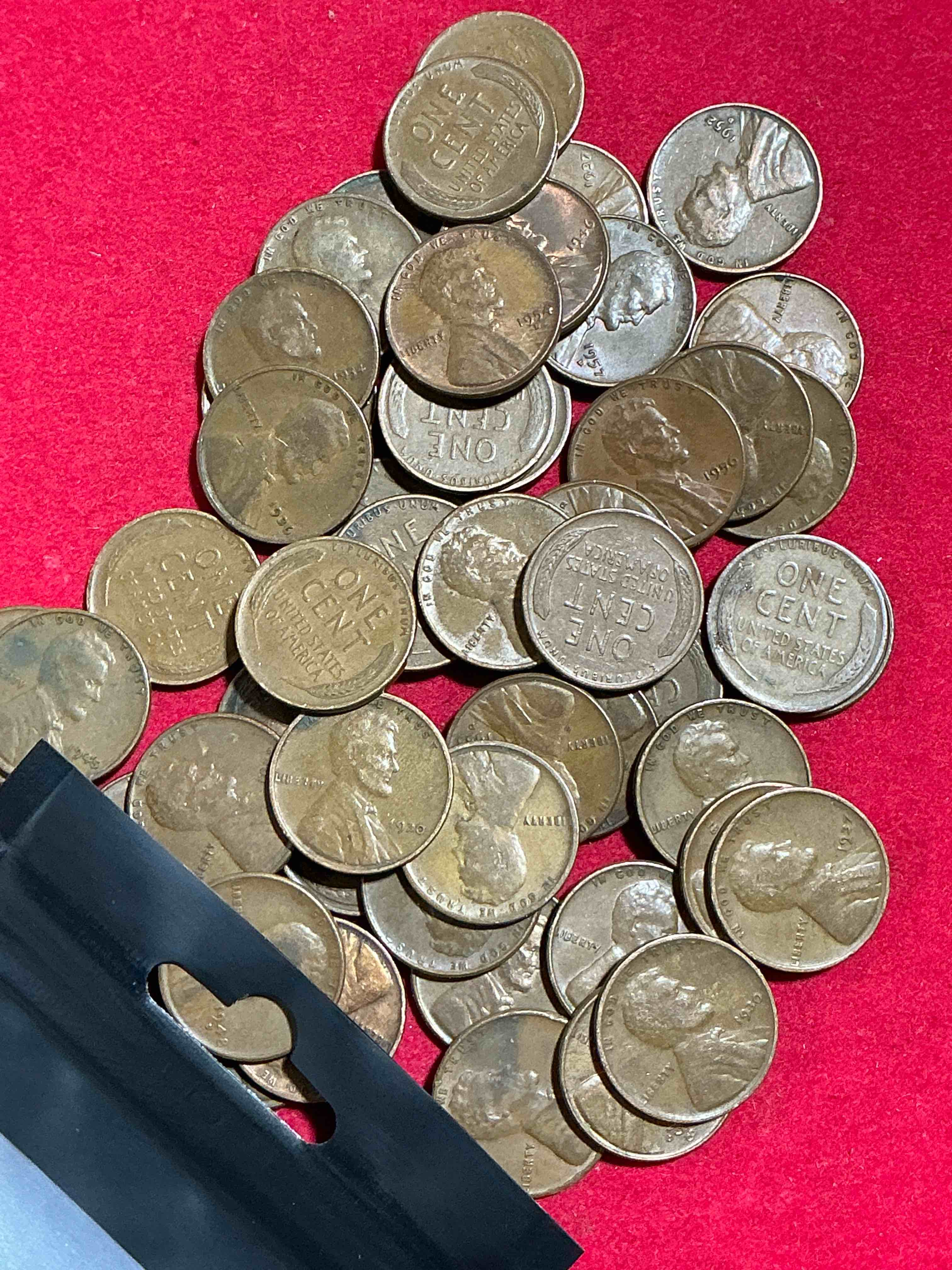 antique wheat pennies 50 count un-searched lot! wheat pennies were minted from 1909-1958 originally replacing the indian head penny. there are many, many interesting & valuable years / mint marks in wheat pennies, win this lot & have fun searching to see what you get! a great way to start collecting antique coins!